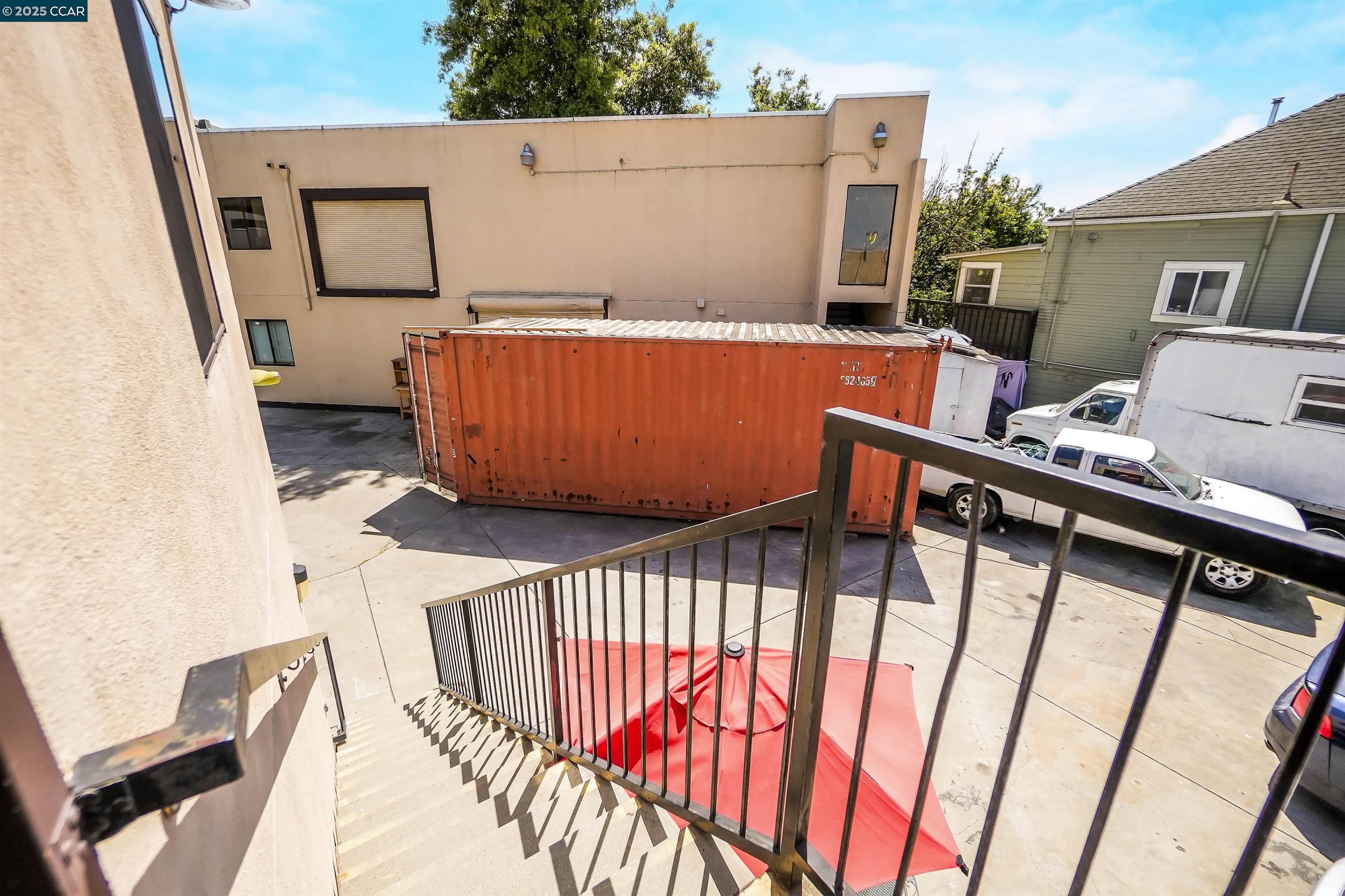 Detail Gallery Image 32 of 38 For 1092 Calcot Place, Oakland,  CA 94606 - – Beds | – Baths