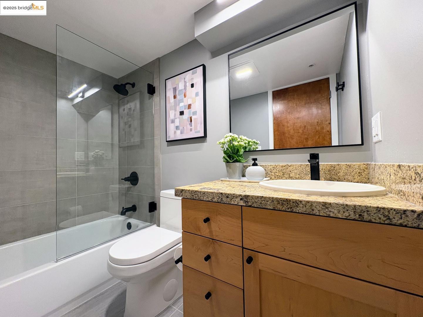 Detail Gallery Image 15 of 40 For 701 Pennsylvania Ave #109,  San Francisco,  CA 94107 - 2 Beds | 2 Baths