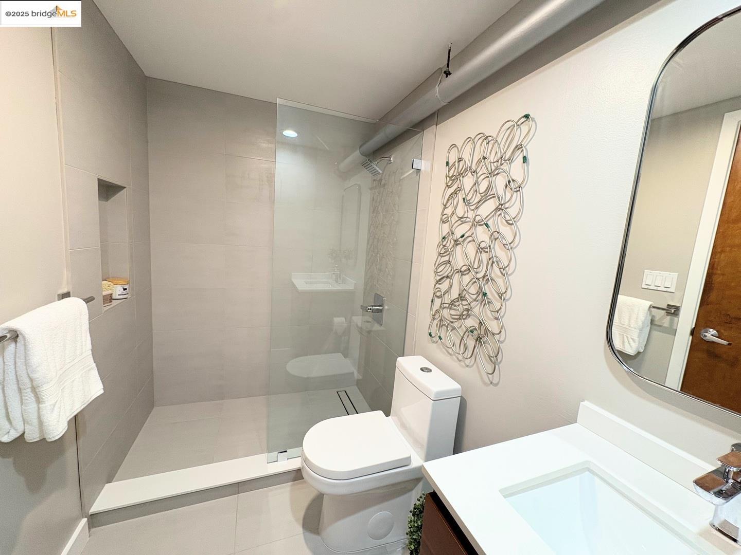 Detail Gallery Image 24 of 40 For 701 Pennsylvania Ave #109,  San Francisco,  CA 94107 - 2 Beds | 2 Baths