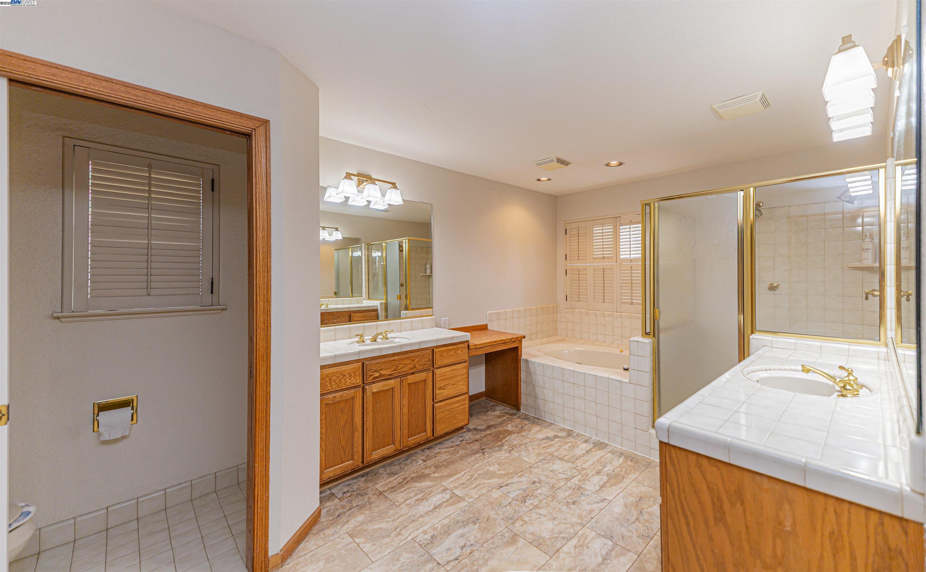 Detail Gallery Image 20 of 30 For 3629 Corte Rubiolo, Castro Valley,  CA 94546 - 4 Beds | 3 Baths