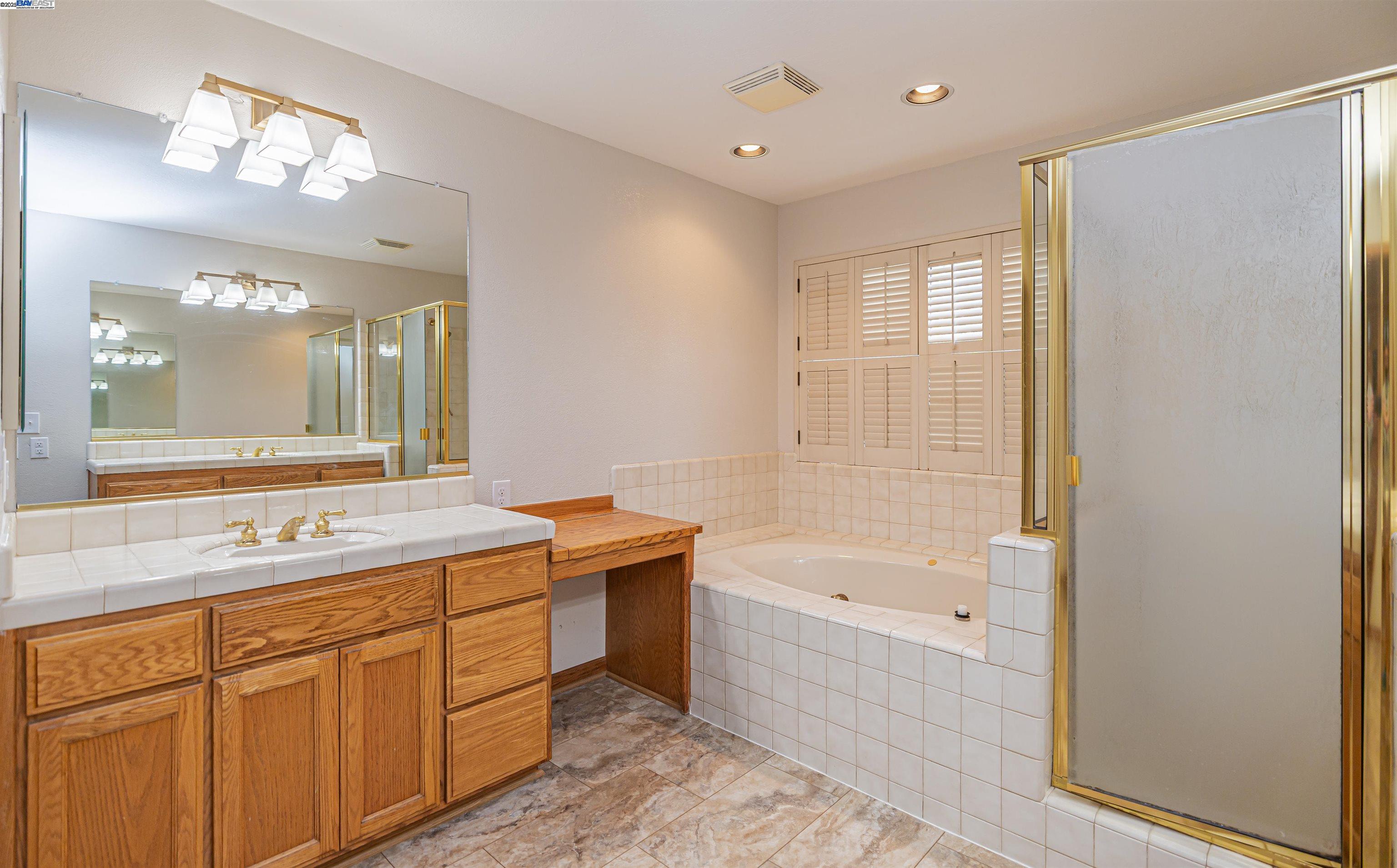 Detail Gallery Image 22 of 30 For 3629 Corte Rubiolo, Castro Valley,  CA 94546 - 4 Beds | 3 Baths