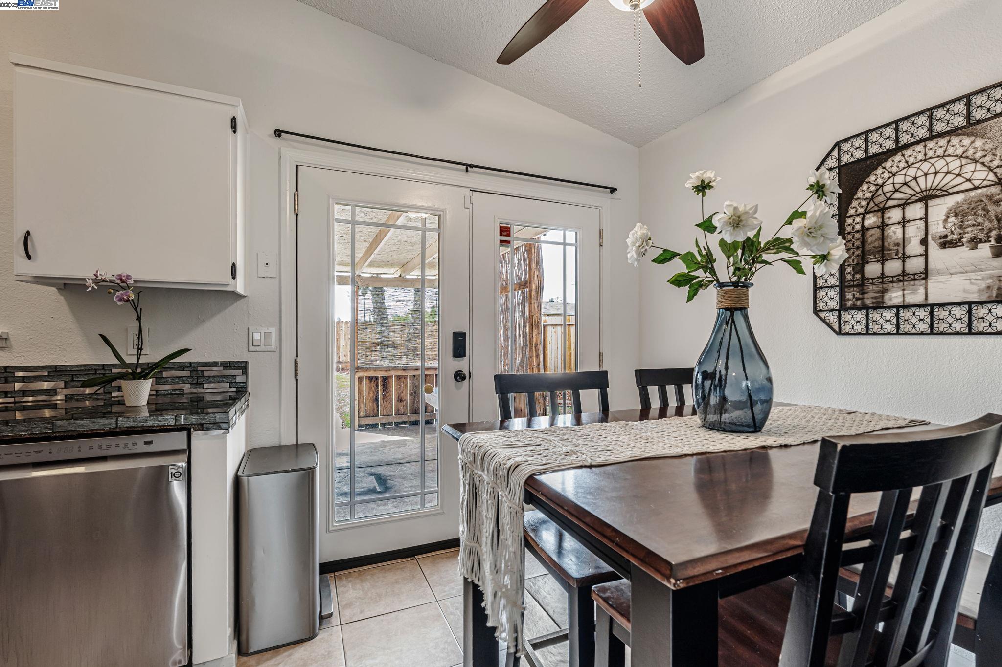 Detail Gallery Image 16 of 34 For 755 Joranollo Dr, Tracy,  CA 95376 - 2 Beds | 2 Baths