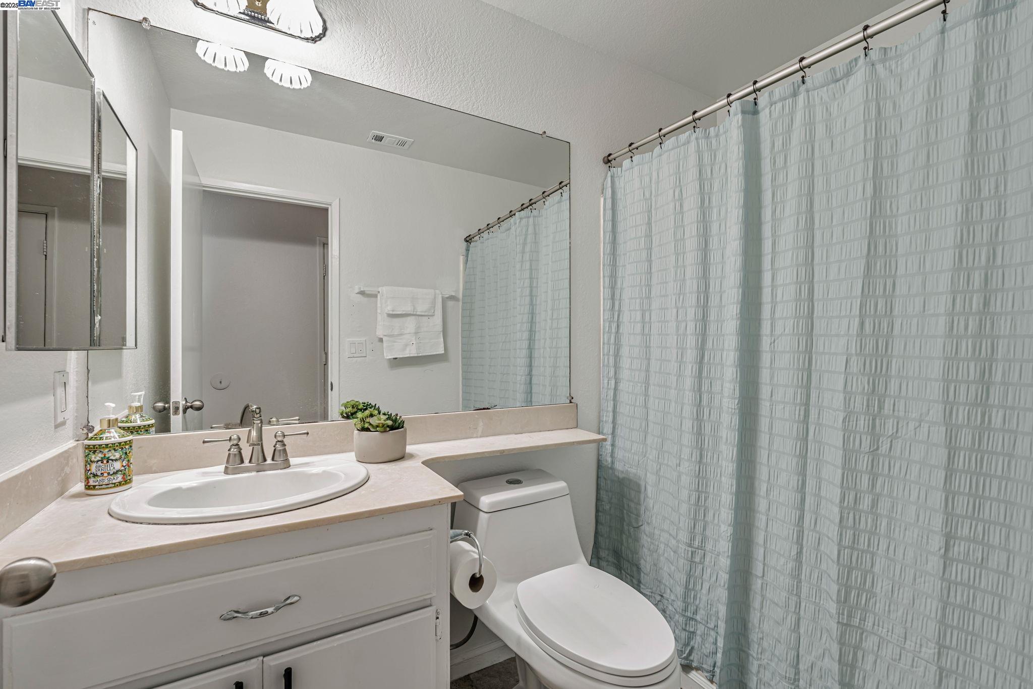 Detail Gallery Image 19 of 34 For 755 Joranollo Dr, Tracy,  CA 95376 - 2 Beds | 2 Baths