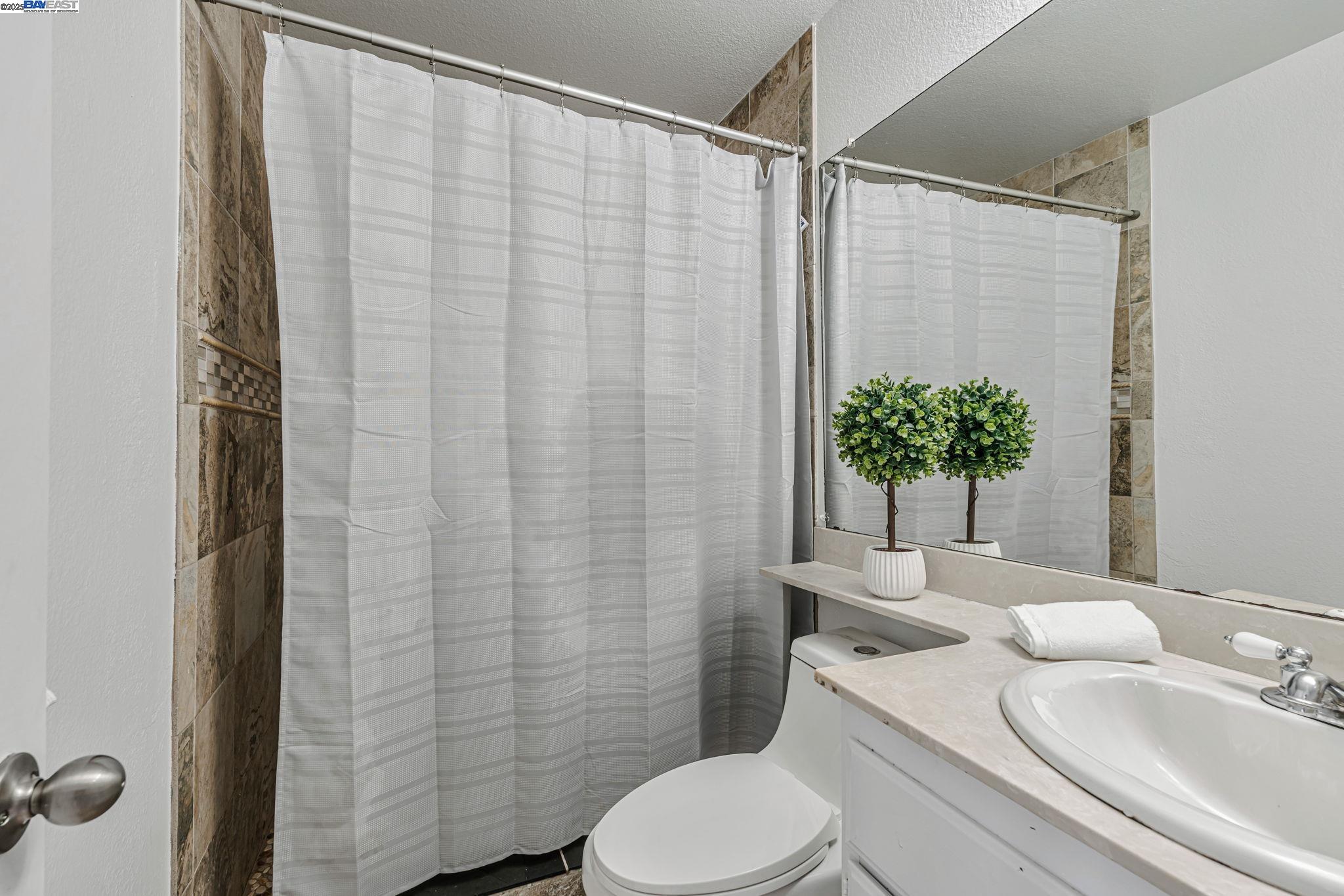 Detail Gallery Image 26 of 34 For 755 Joranollo Dr, Tracy,  CA 95376 - 2 Beds | 2 Baths