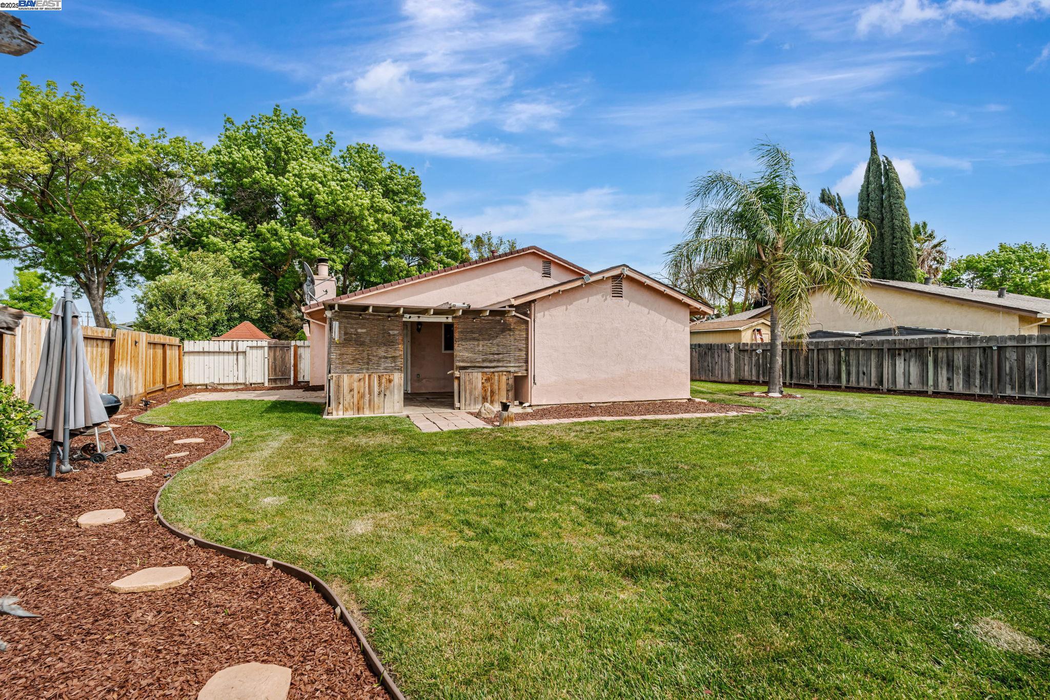 Detail Gallery Image 32 of 34 For 755 Joranollo Dr, Tracy,  CA 95376 - 2 Beds | 2 Baths
