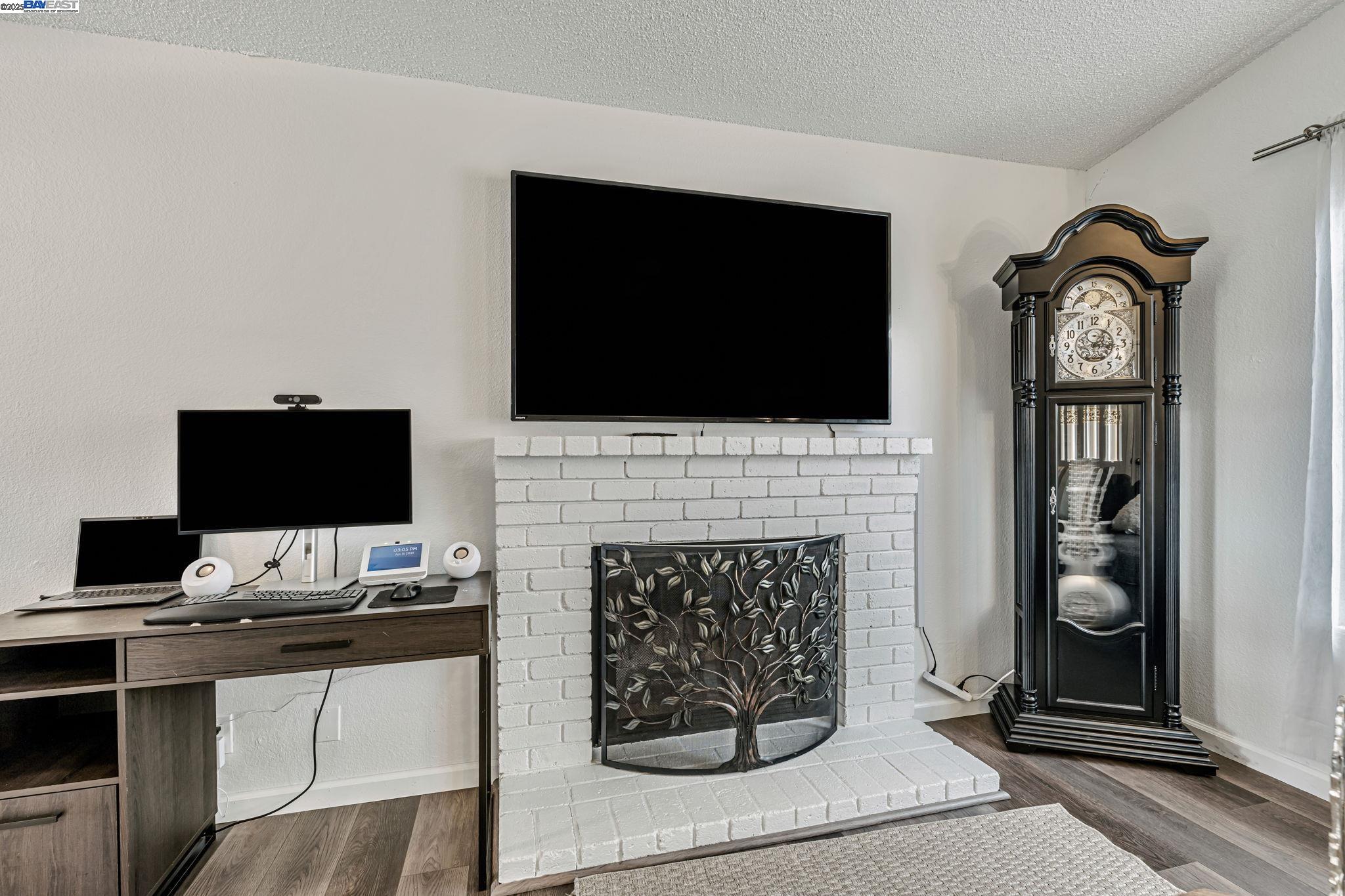 Detail Gallery Image 10 of 34 For 755 Joranollo Dr, Tracy,  CA 95376 - 2 Beds | 2 Baths