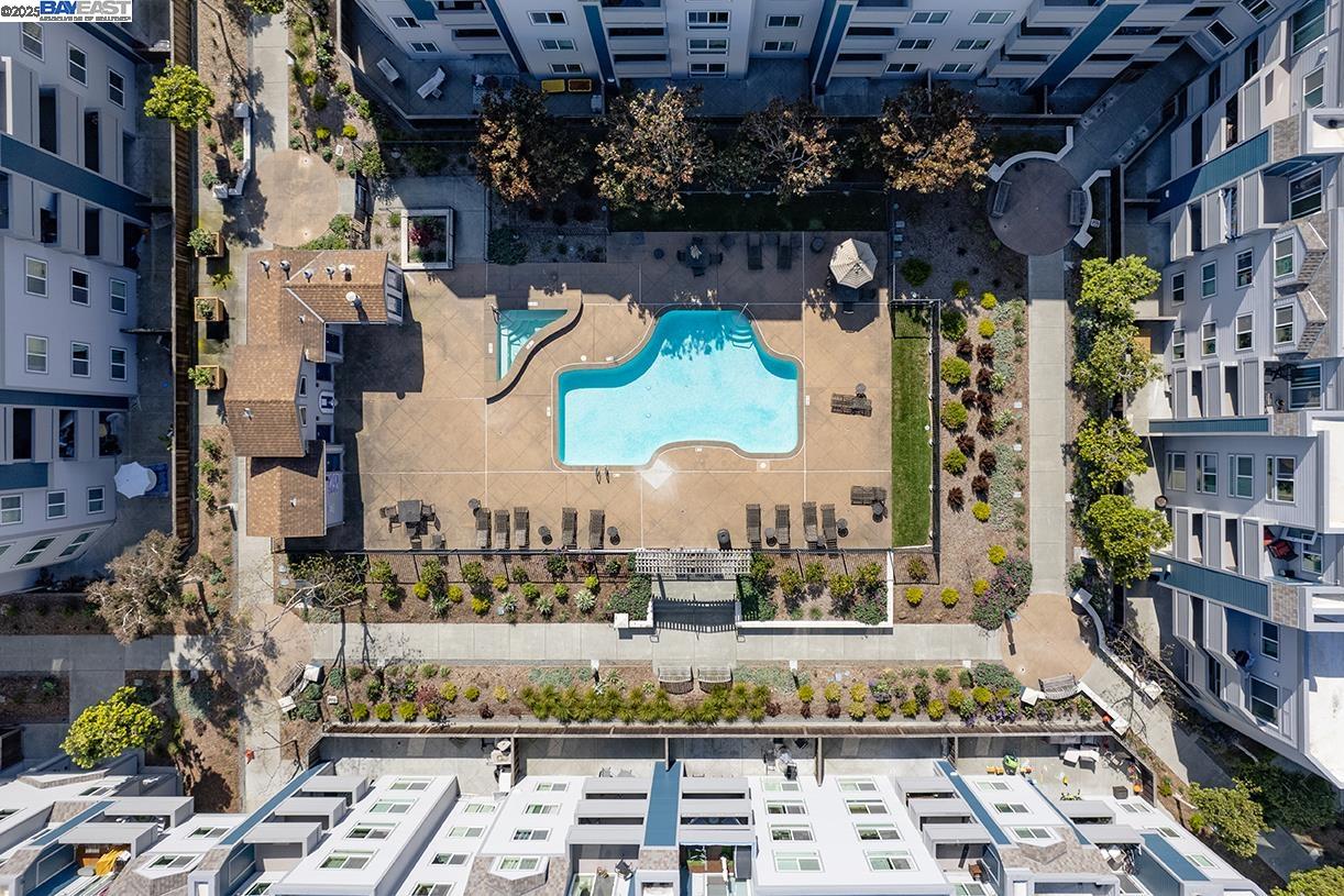 Detail Gallery Image 26 of 40 For 6400 Christie Ave #4319,  Emeryville,  CA 94608 - 1 Beds | 1 Baths
