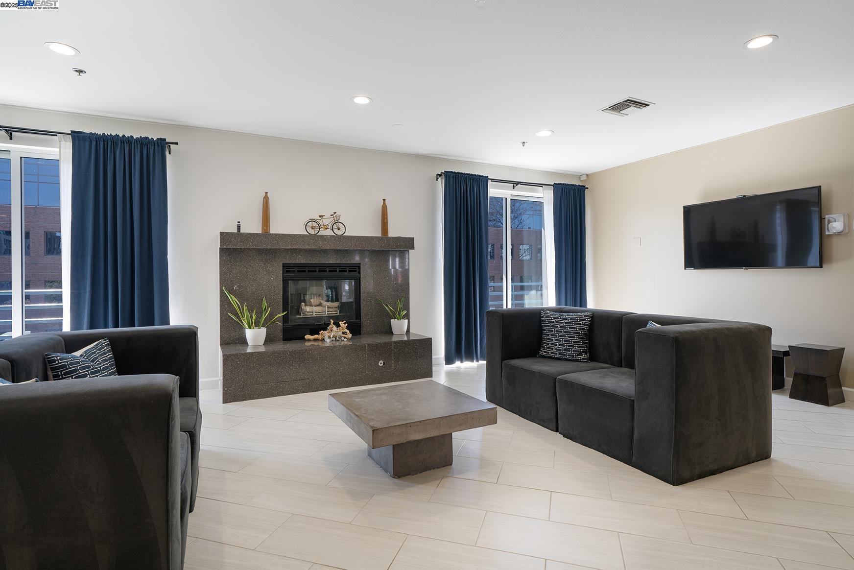 Detail Gallery Image 28 of 40 For 6400 Christie Ave #4319,  Emeryville,  CA 94608 - 1 Beds | 1 Baths