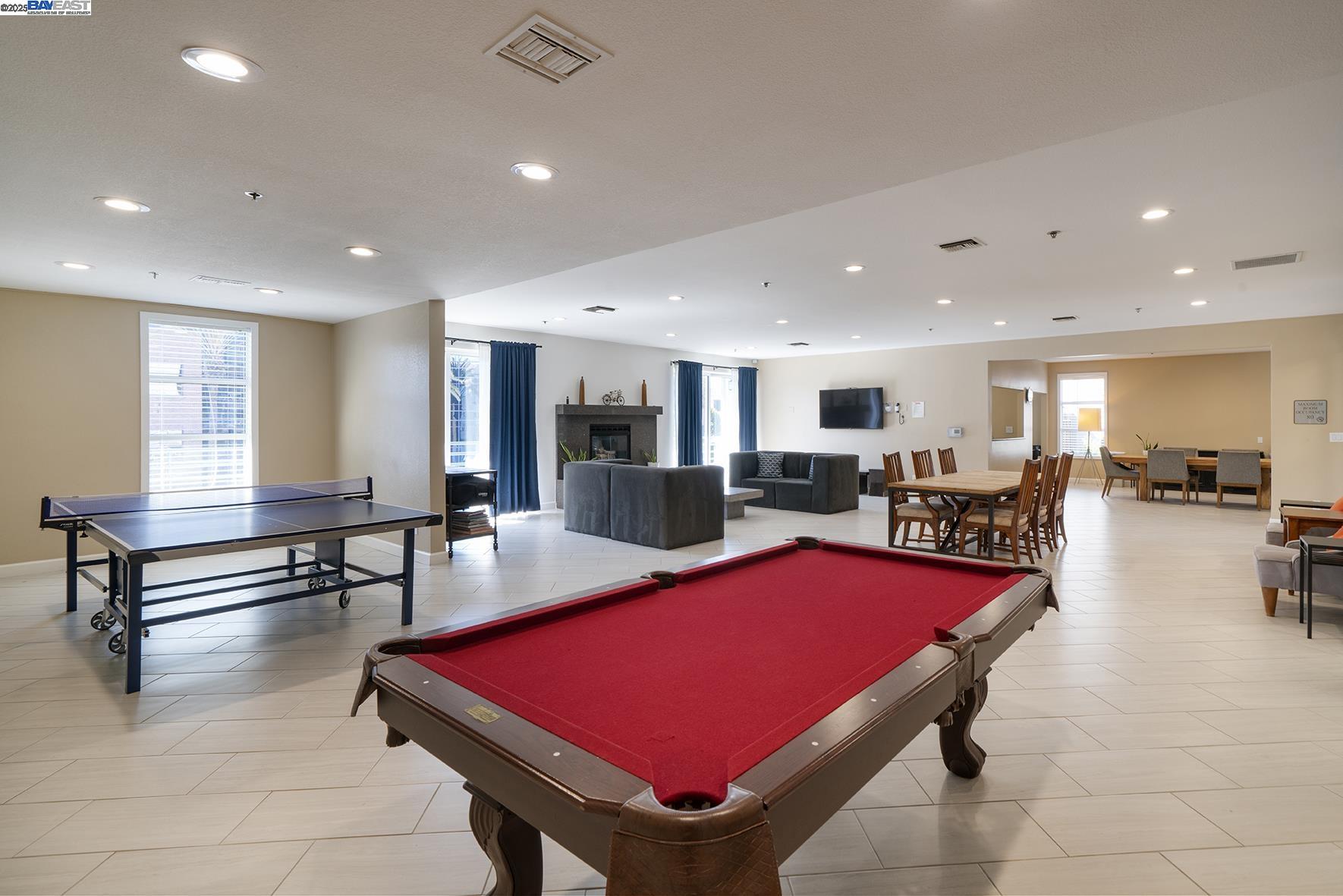 Detail Gallery Image 30 of 40 For 6400 Christie Ave #4319,  Emeryville,  CA 94608 - 1 Beds | 1 Baths