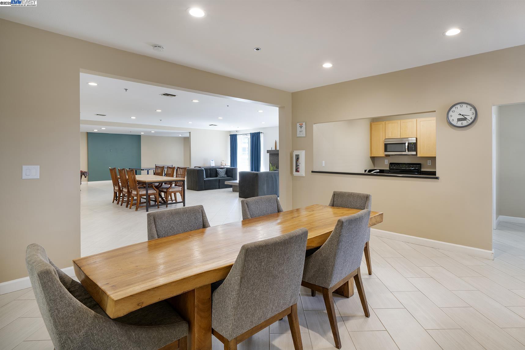 Detail Gallery Image 31 of 40 For 6400 Christie Ave #4319,  Emeryville,  CA 94608 - 1 Beds | 1 Baths