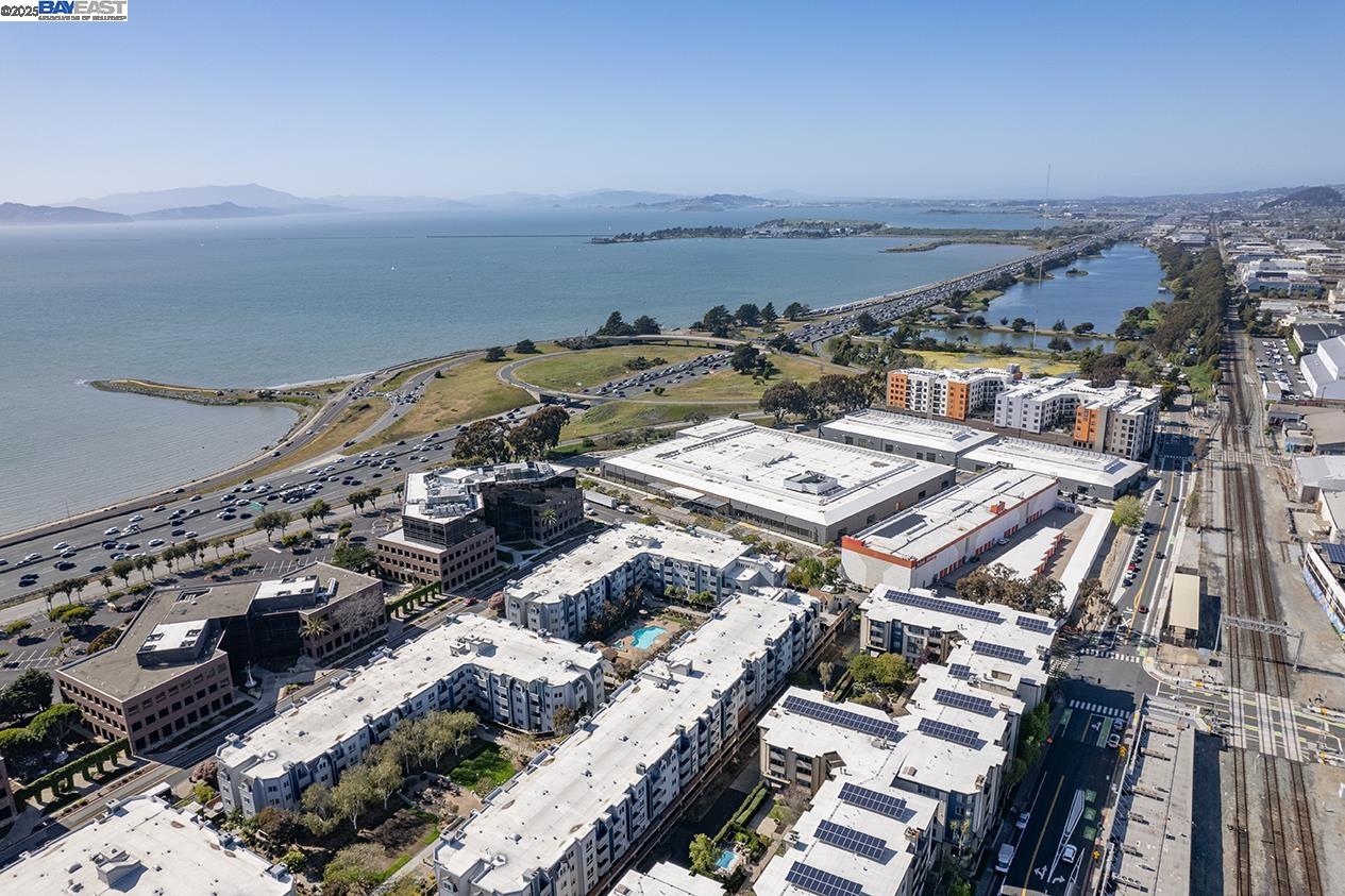Detail Gallery Image 39 of 40 For 6400 Christie Ave #4319,  Emeryville,  CA 94608 - 1 Beds | 1 Baths