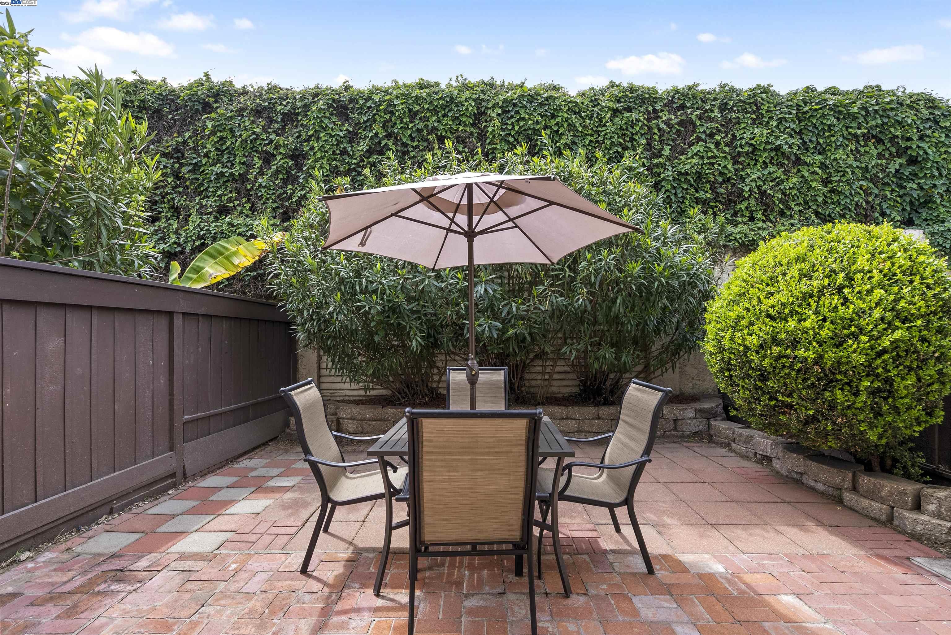 Detail Gallery Image 28 of 37 For 4187 Tanager Cmn, Fremont,  CA 94555 - 3 Beds | 1/1 Baths