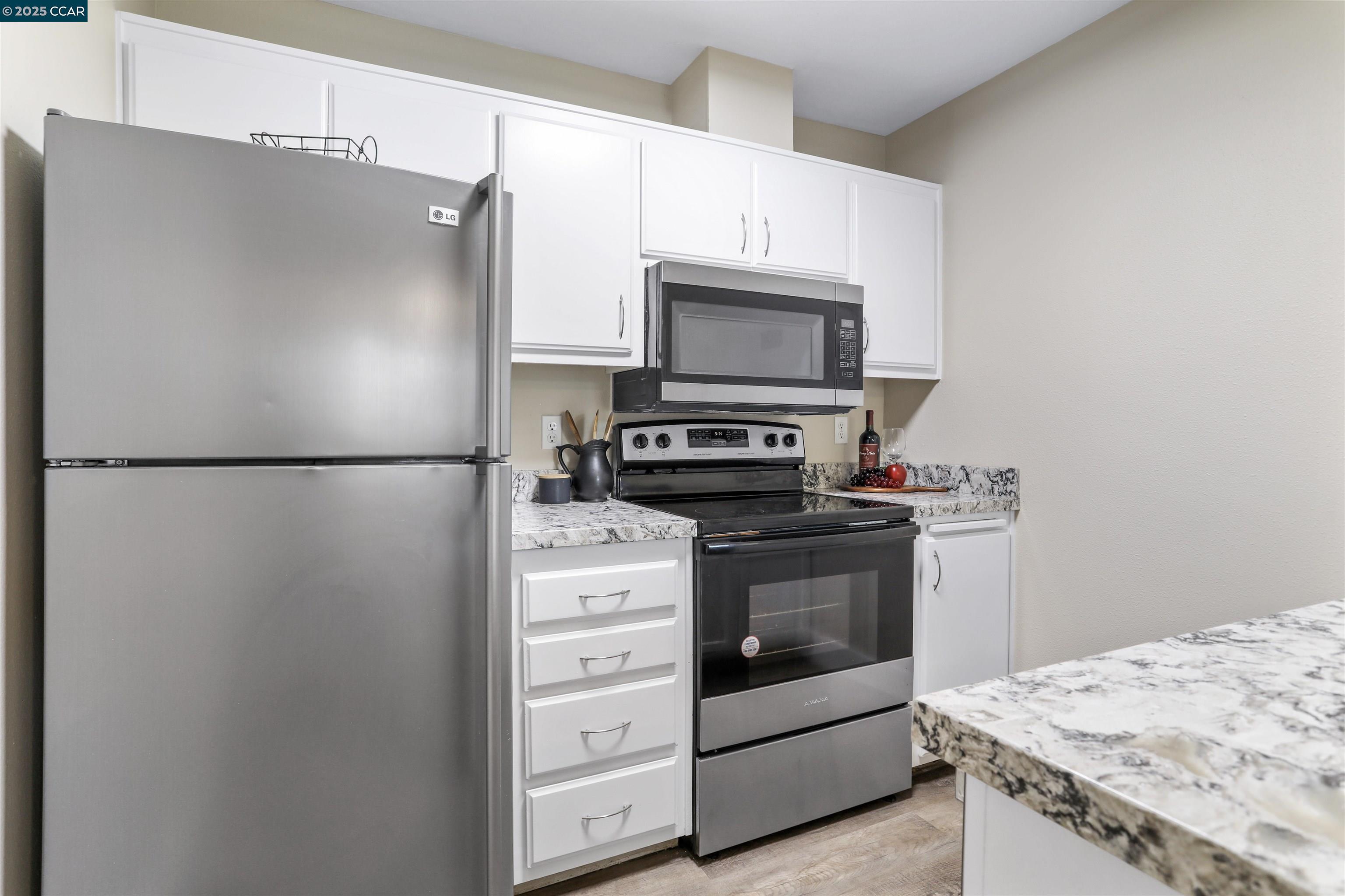 Photo #11: 41093478 Listing: Photo #11