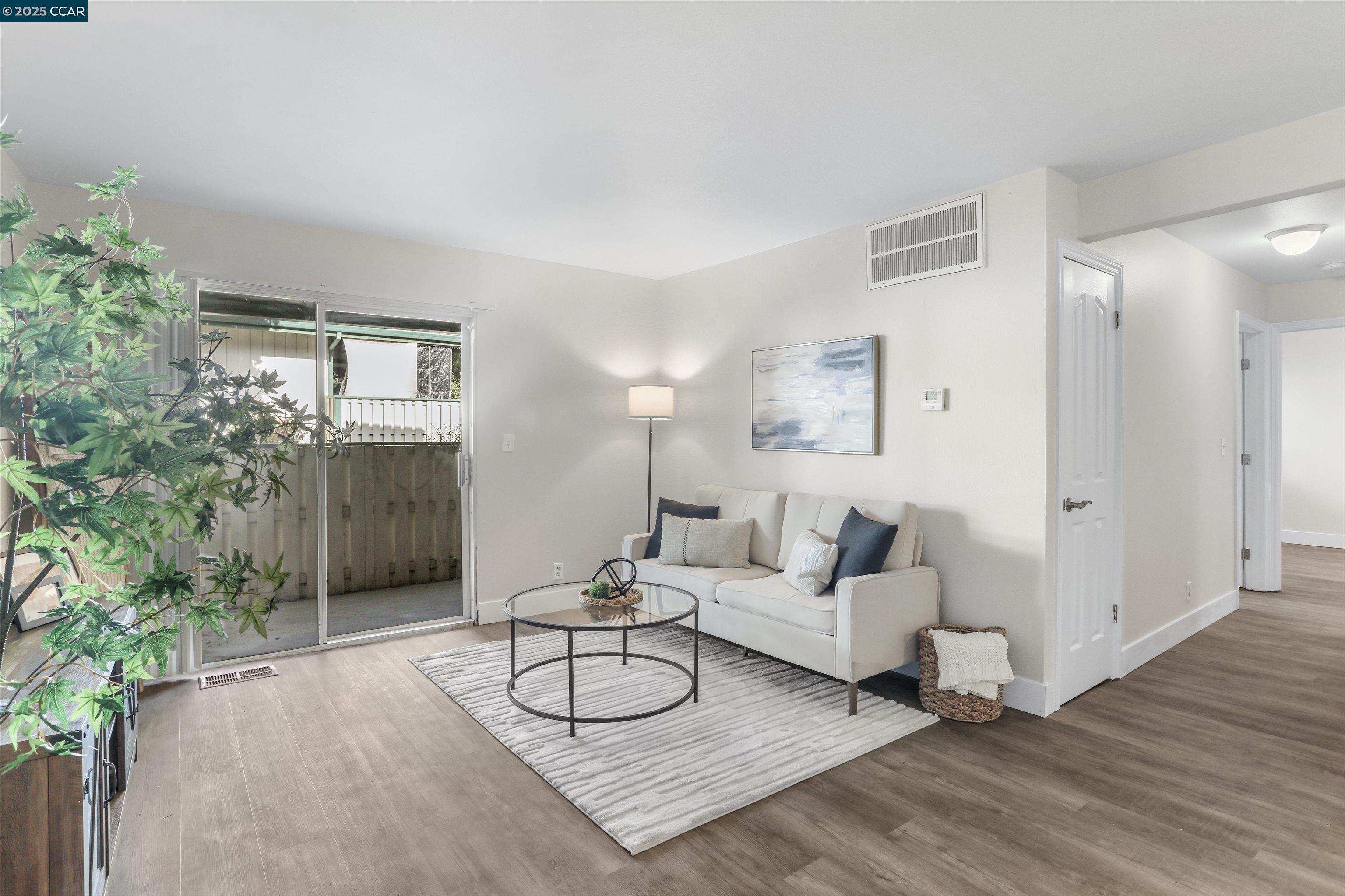 Photo #3: 41093478 Listing 
