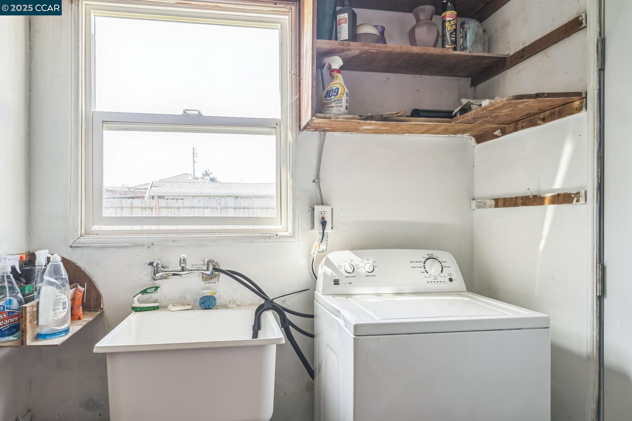 Detail Gallery Image 17 of 22 For 2726 Lowell Ave, Richmond,  CA 94804 - 3 Beds | 1 Baths