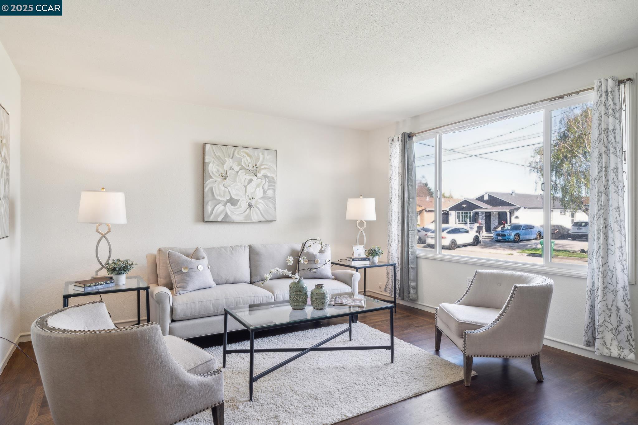 Detail Gallery Image 4 of 22 For 2726 Lowell Ave, Richmond,  CA 94804 - 3 Beds | 1 Baths
