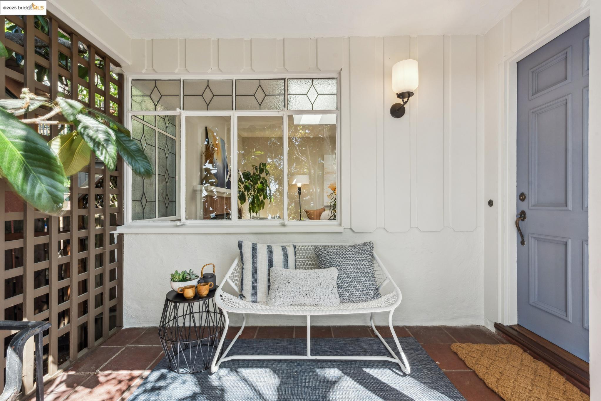 Detail Gallery Image 1 of 1 For 929 Spruce St, Berkeley,  CA 94707 - 2 Beds | 1/1 Baths