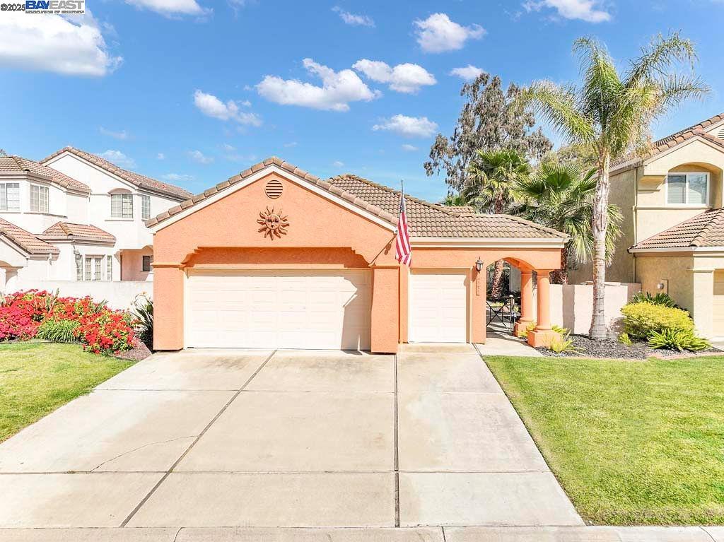 Detail Gallery Image 1 of 1 For 2253 Firwood Ct, Discovery Bay,  CA 94505 - 2 Beds | 2 Baths