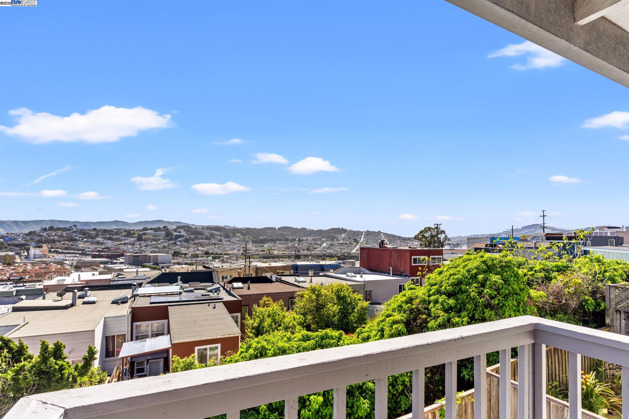 Detail Gallery Image 24 of 41 For 446 Bayview Cir, San Francisco,  CA 94124 - 3 Beds | 2/1 Baths