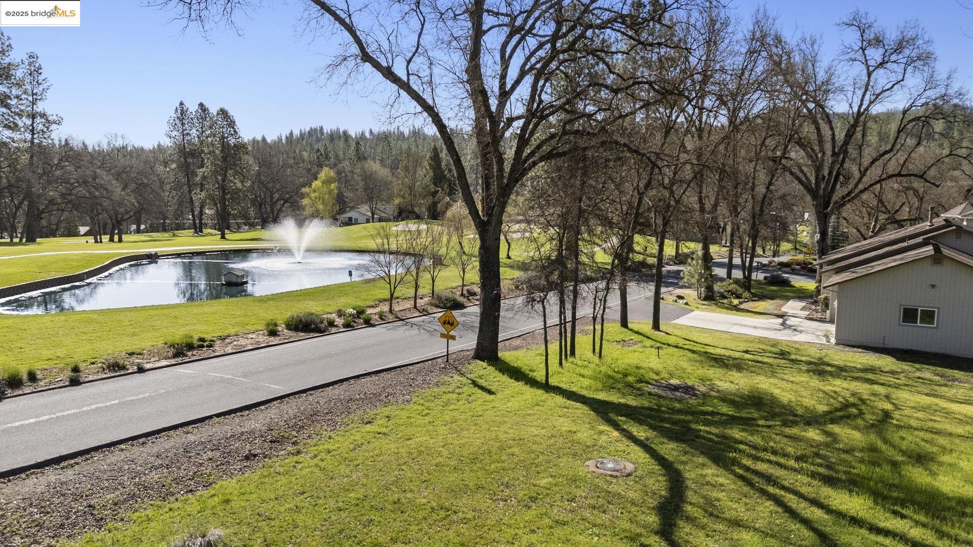 Detail Gallery Image 11 of 40 For 12552 Tannahill, Groveland,  CA 95321 - 3 Beds | 2/1 Baths