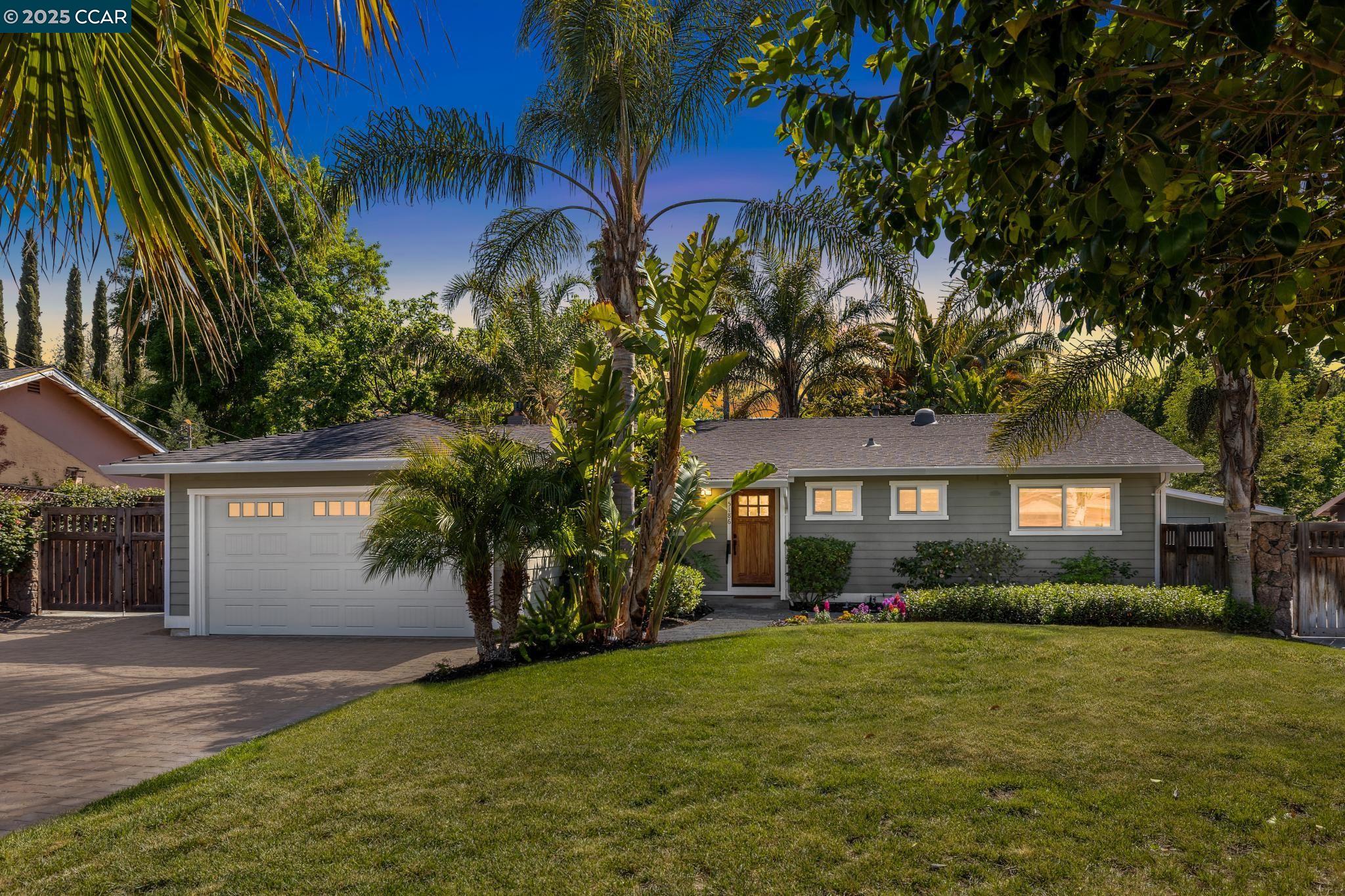 Detail Gallery Image 1 of 1 For 5186 La Corte Bonita, Concord,  CA 94521 - 3 Beds | 2 Baths