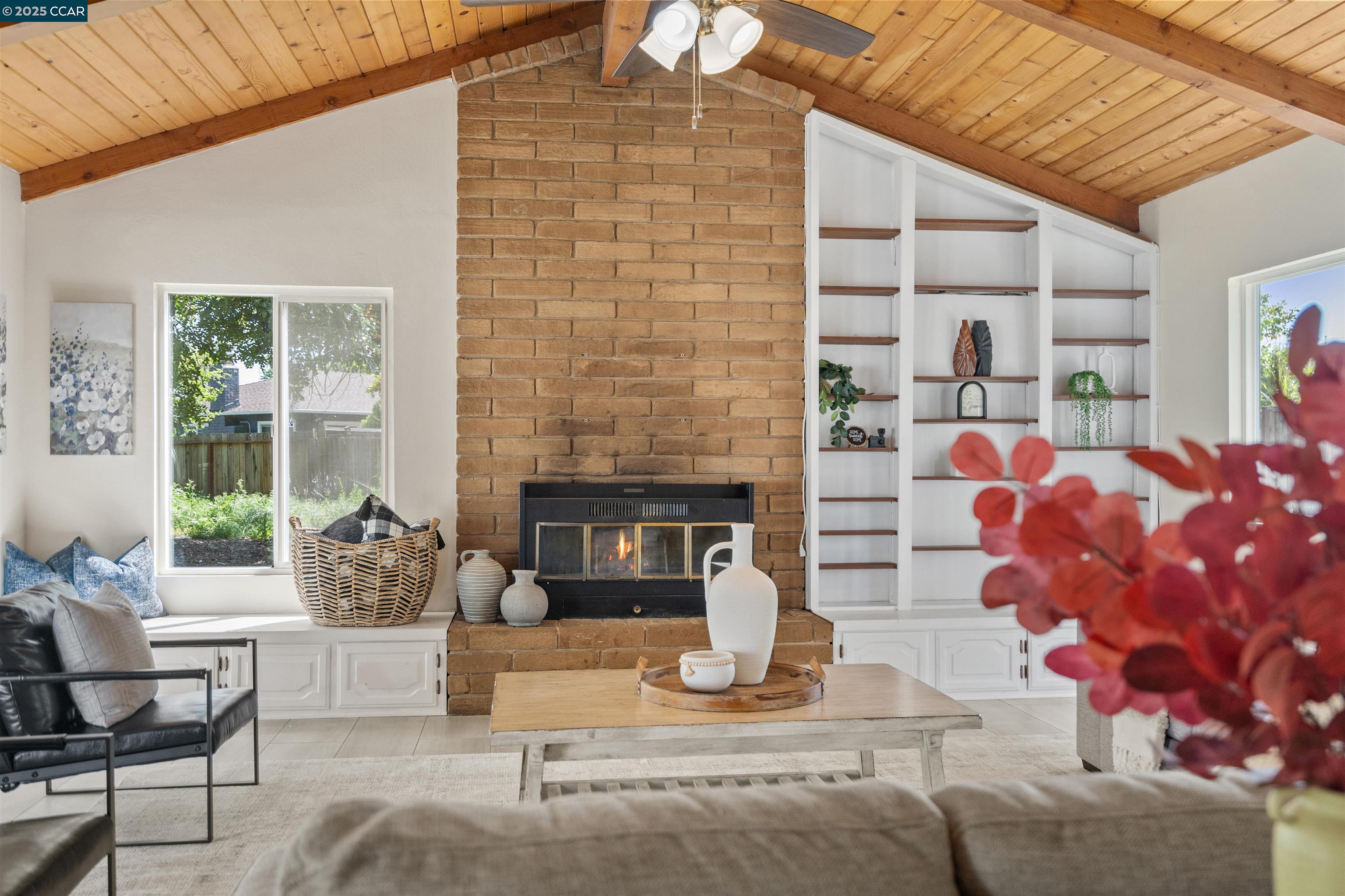 Detail Gallery Image 4 of 25 For 1830 William Way, Concord,  CA 94520 - 4 Beds | 2 Baths