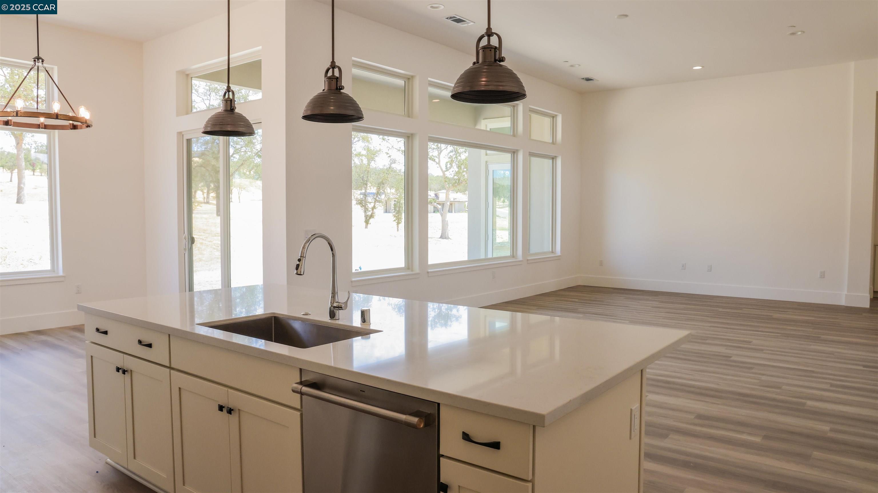 Detail Gallery Image 6 of 16 For 357 Quail Creek Dr, Copperopolis,  CA 95228 - 2 Beds | 2/1 Baths