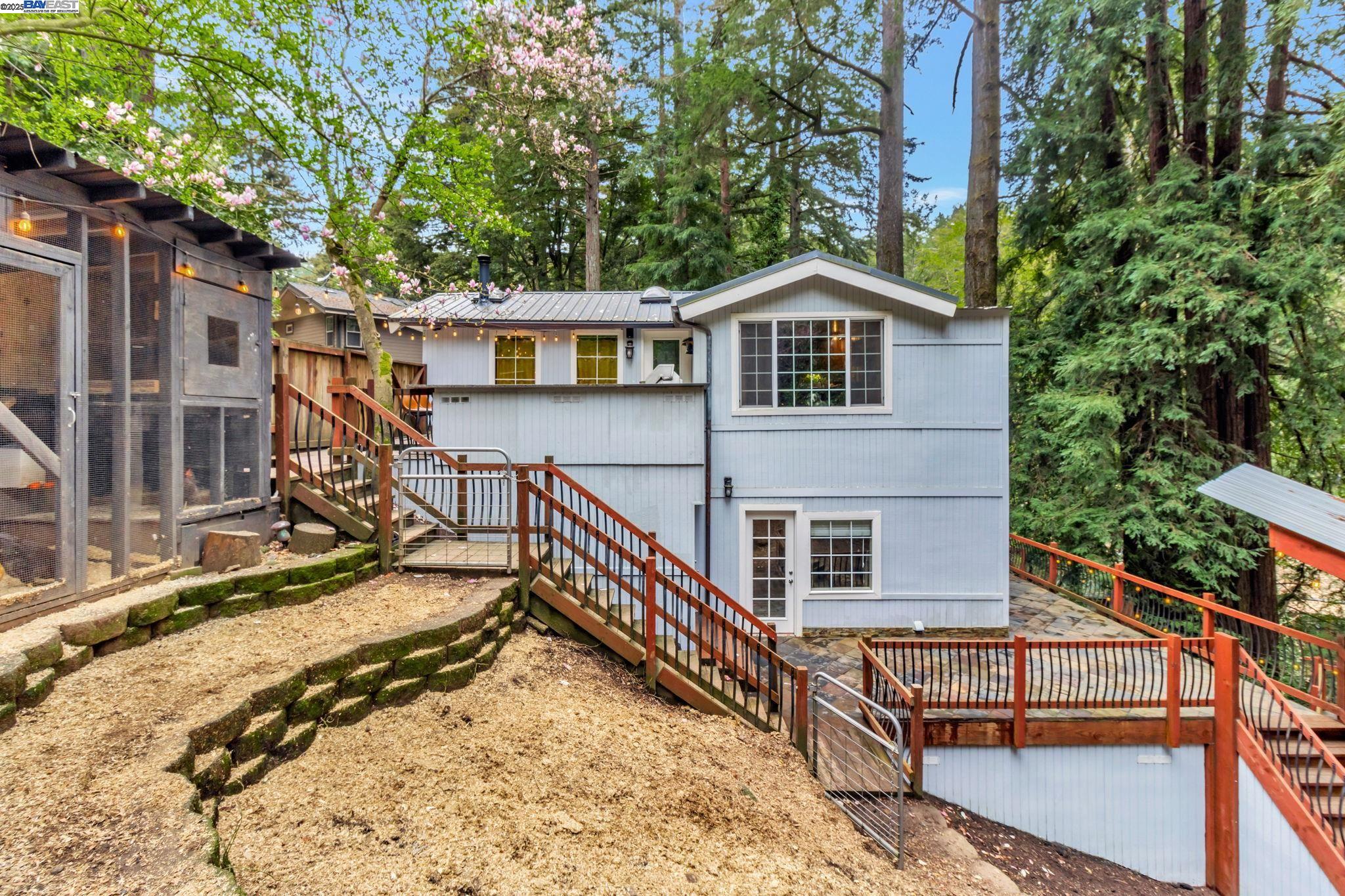 Detail Gallery Image 1 of 42 For 17835 Highway 9, Boulder Creek,  CA 95006 - 3 Beds | 2 Baths