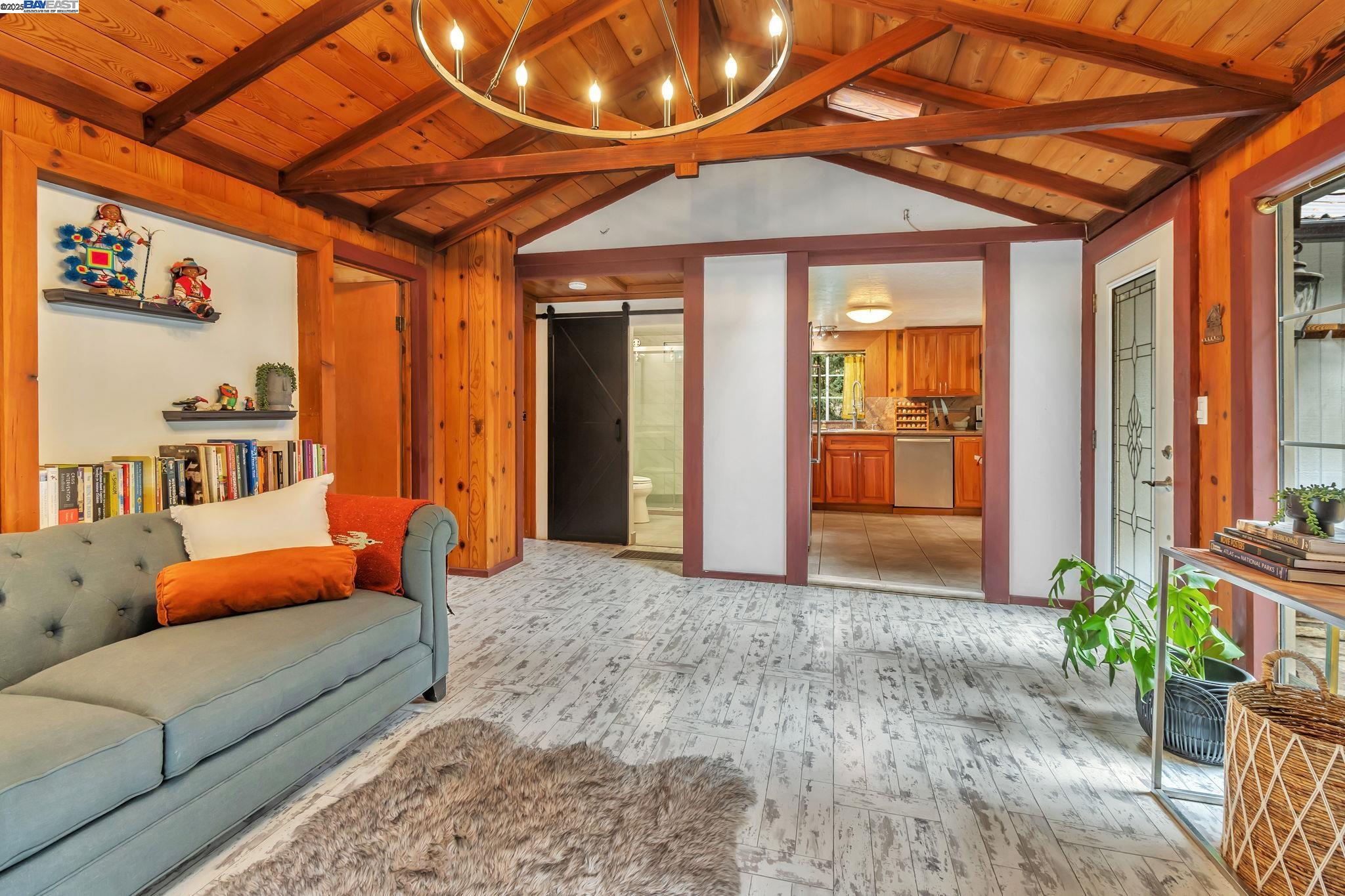 Detail Gallery Image 10 of 42 For 17835 Highway 9, Boulder Creek,  CA 95006 - 3 Beds | 2 Baths