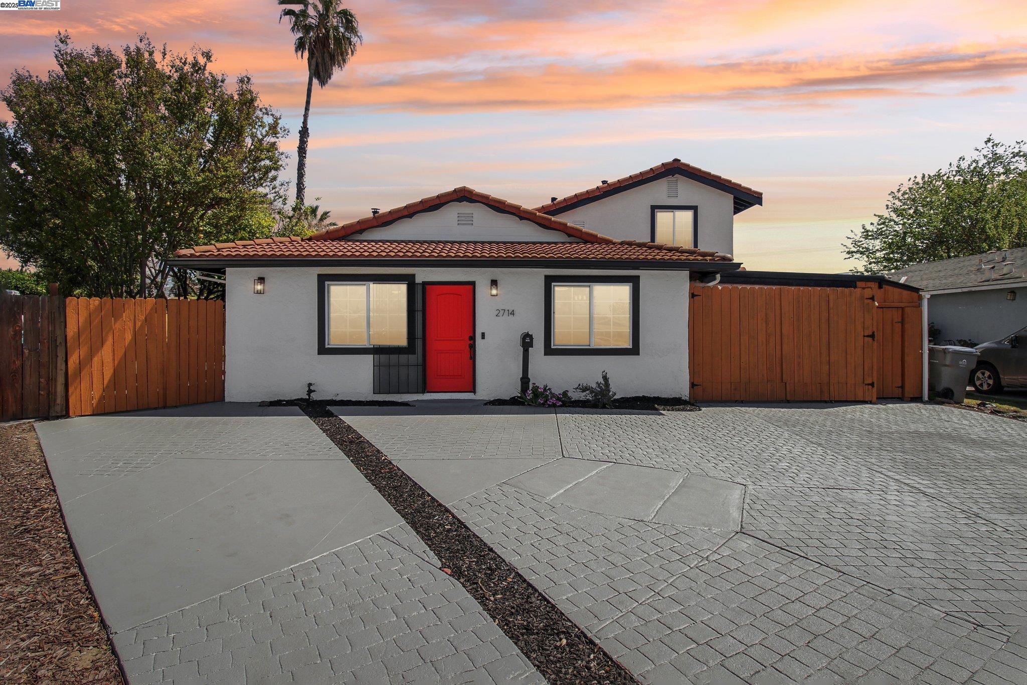 Detail Gallery Image 1 of 50 For 2714 Ophelia Ct, San Jose,  CA 95122 - 7 Beds | 3/1 Baths