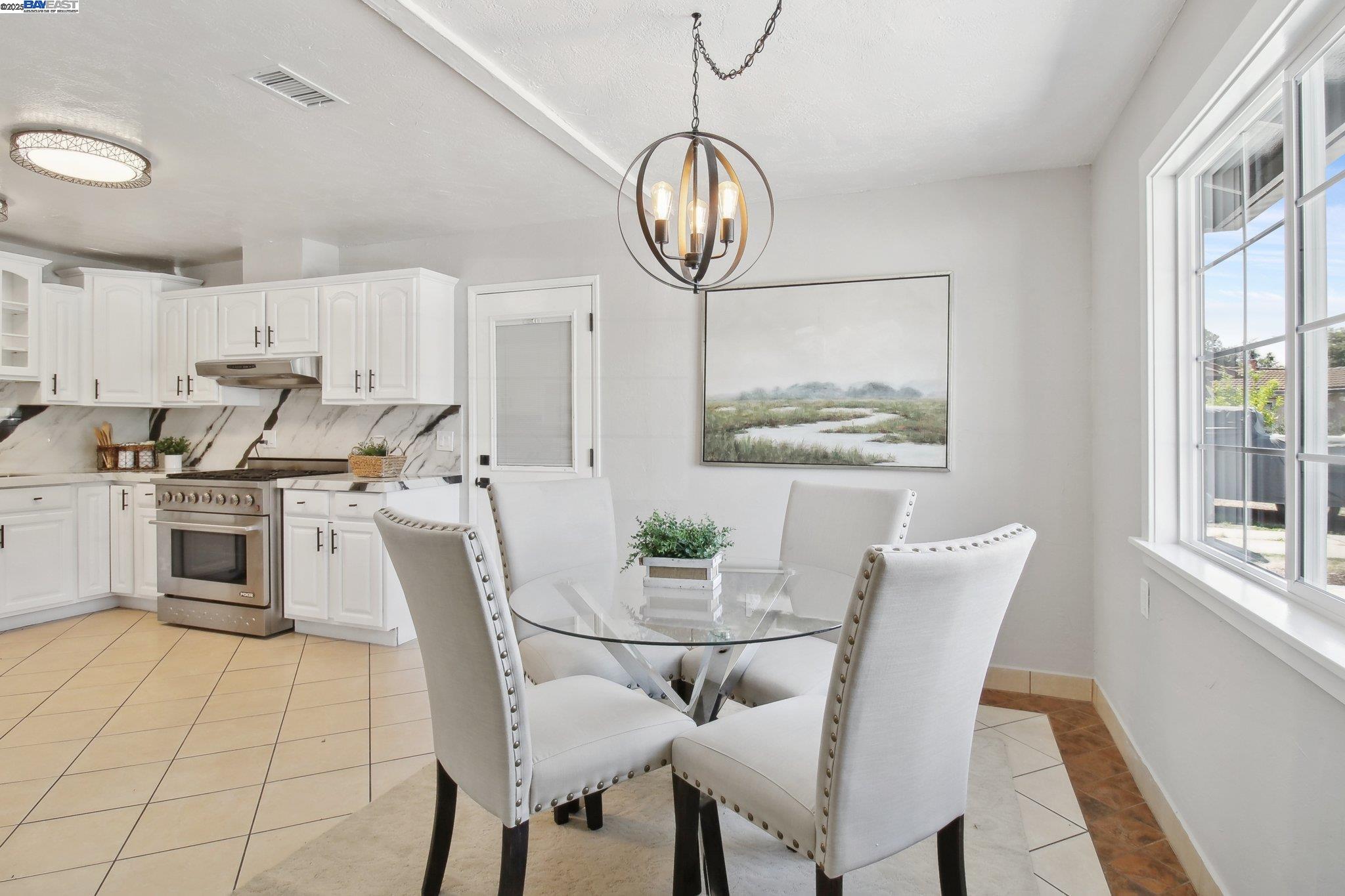 Detail Gallery Image 10 of 50 For 2714 Ophelia Ct, San Jose,  CA 95122 - 7 Beds | 3/1 Baths