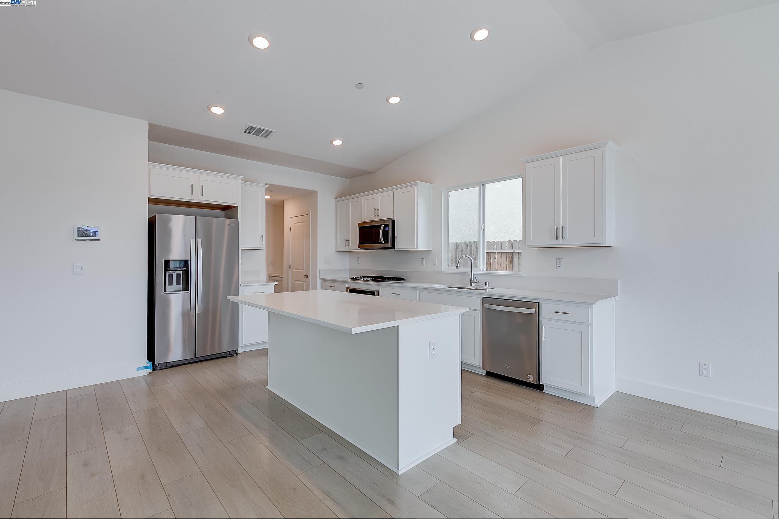 Detail Gallery Image 28 of 60 For 1227 Richardson Rd, Lathrop,  CA 95330-7600 - 5 Beds | 3 Baths