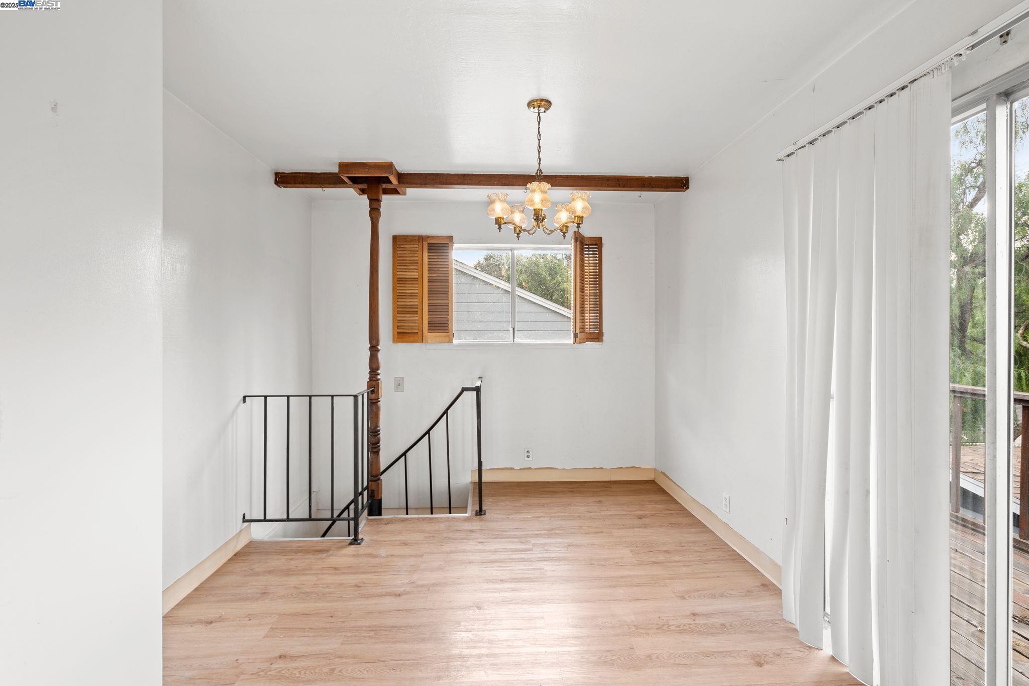 Detail Gallery Image 14 of 34 For 4801 Fair Ave, Oakland,  CA 94619 - 3 Beds | 1/1 Baths