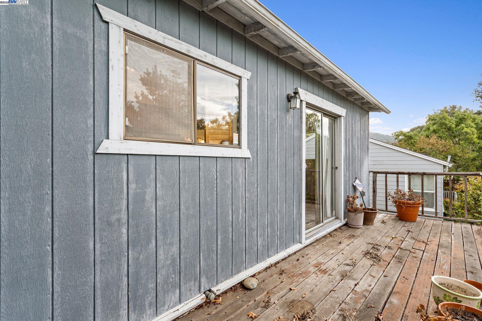 Detail Gallery Image 27 of 34 For 4801 Fair Ave, Oakland,  CA 94619 - 3 Beds | 1/1 Baths