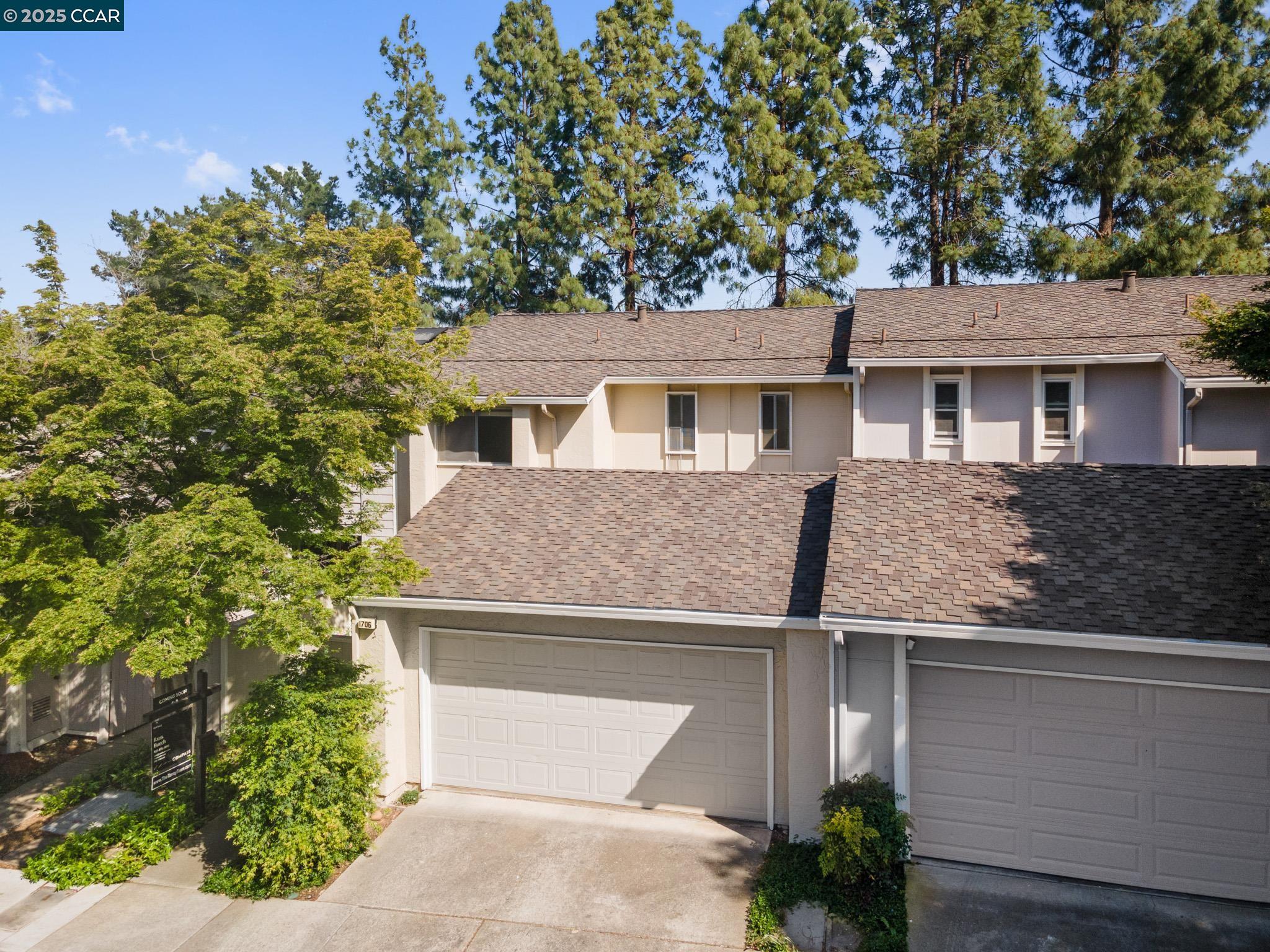 More Details about MLS # 41093514 : 1706 SISKIYOU DR