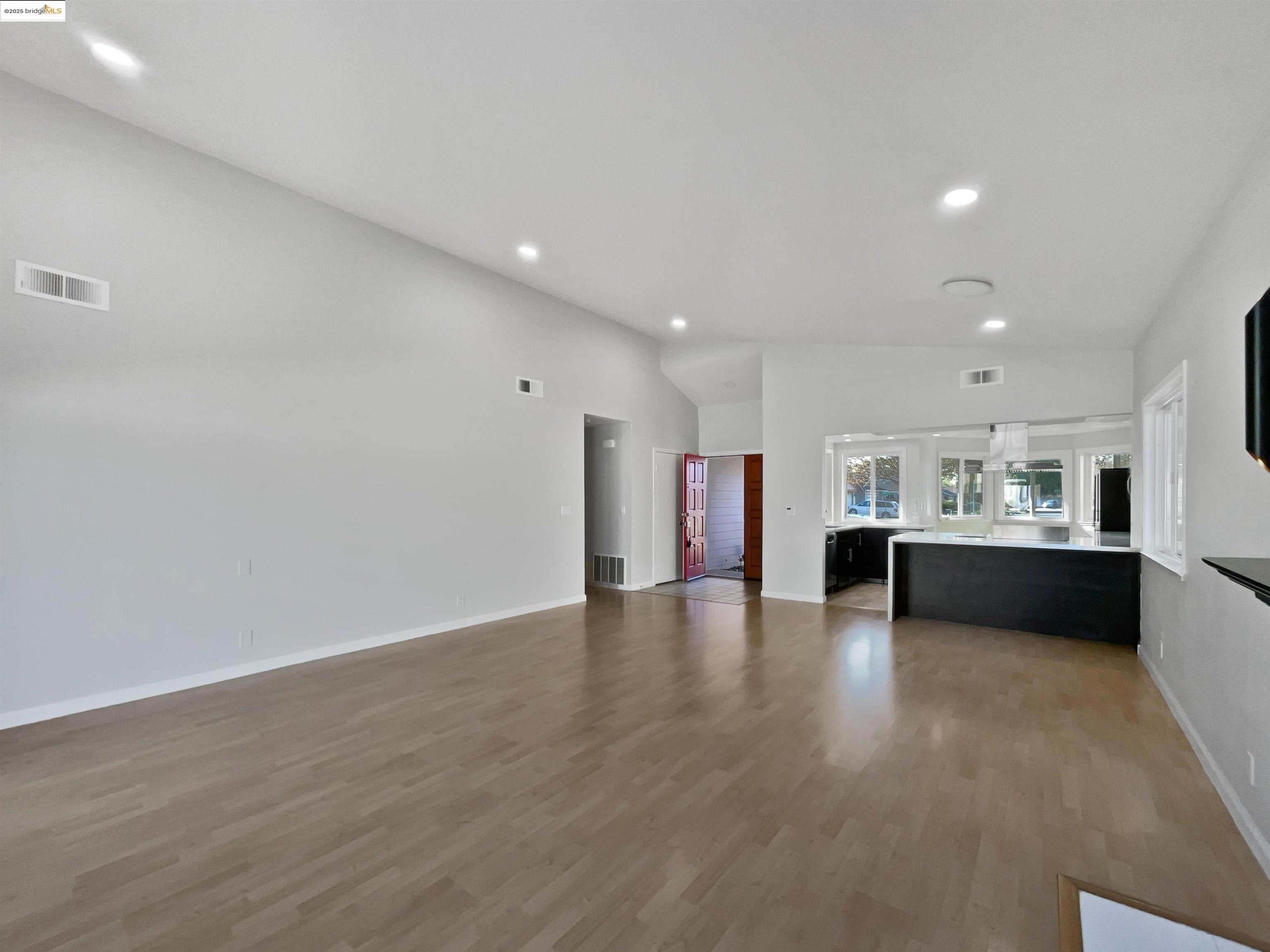 Detail Gallery Image 28 of 32 For 2579 Bishop Ave, Fremont,  CA 94536 - 3 Beds | 2 Baths