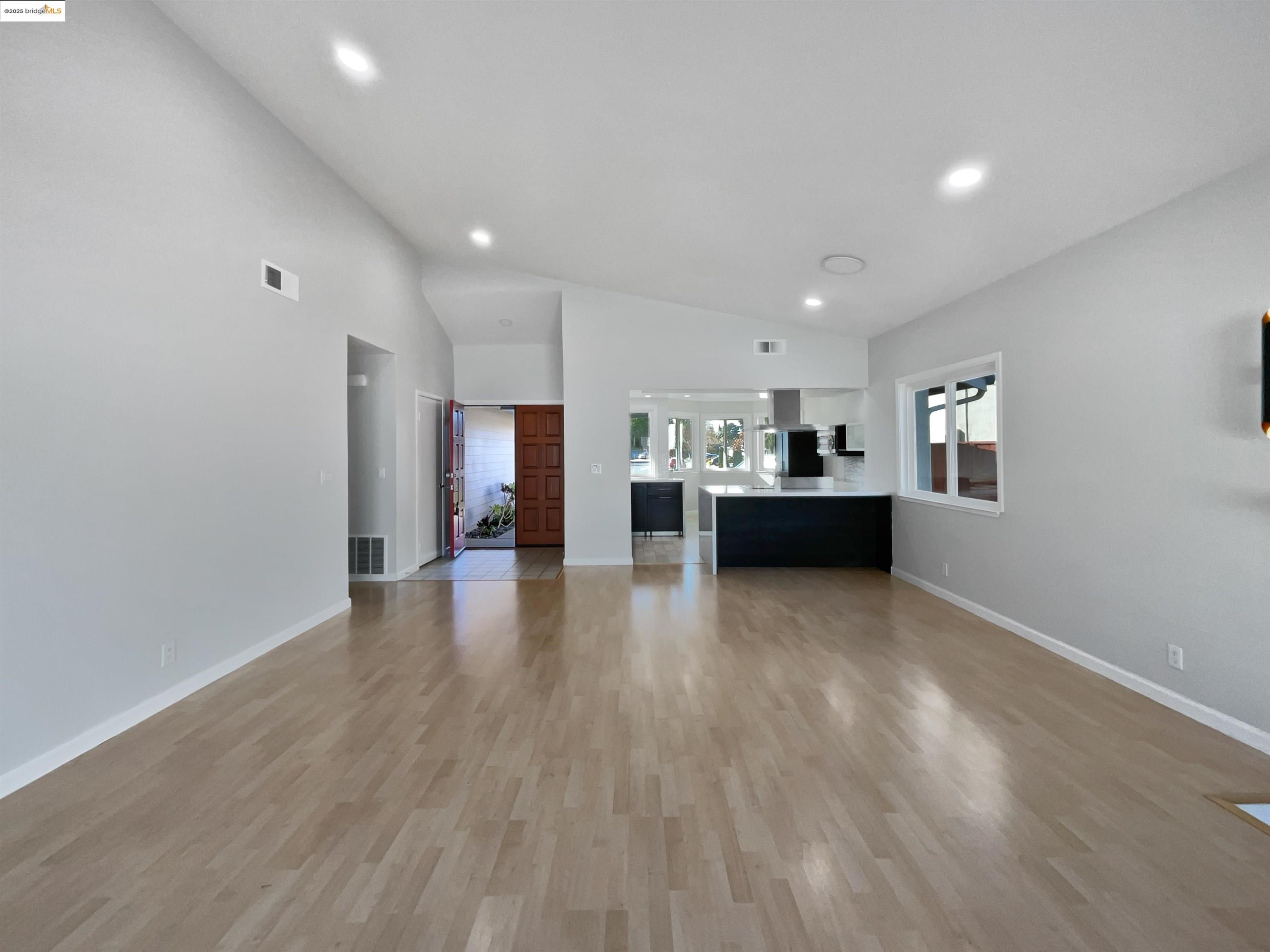 Detail Gallery Image 30 of 32 For 2579 Bishop Ave, Fremont,  CA 94536 - 3 Beds | 2 Baths