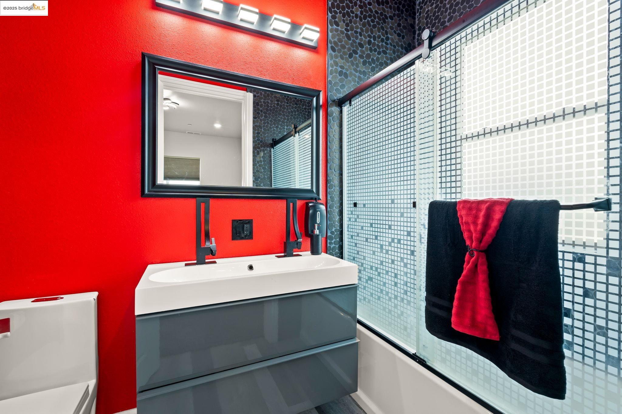 Detail Gallery Image 18 of 23 For 3136 Florida Ave, Richmond,  CA 94804 - 4 Beds | 2/1 Baths