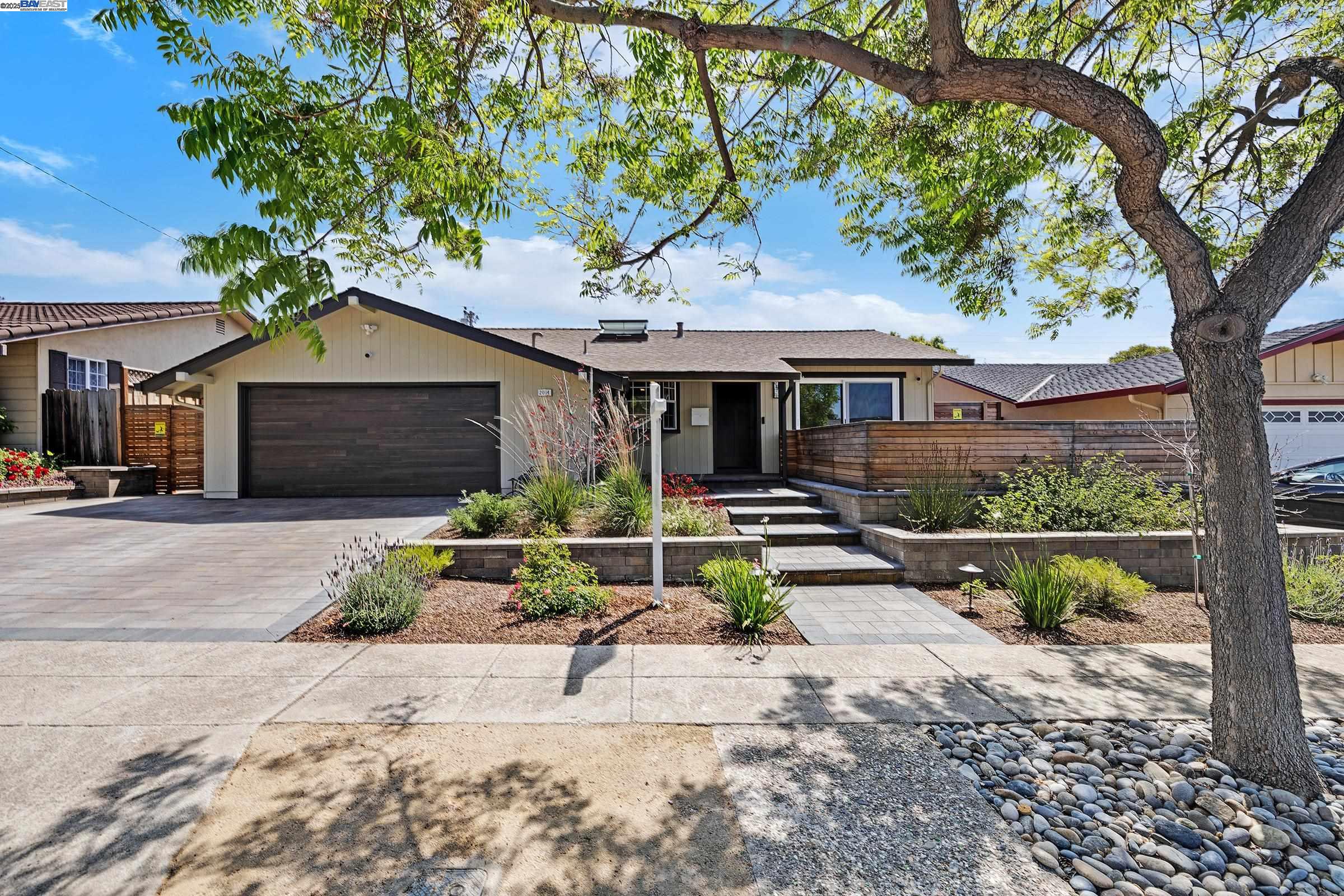 Detail Gallery Image 1 of 1 For 2014 Waycross Rd, Fremont,  CA 94539 - 3 Beds | 2 Baths