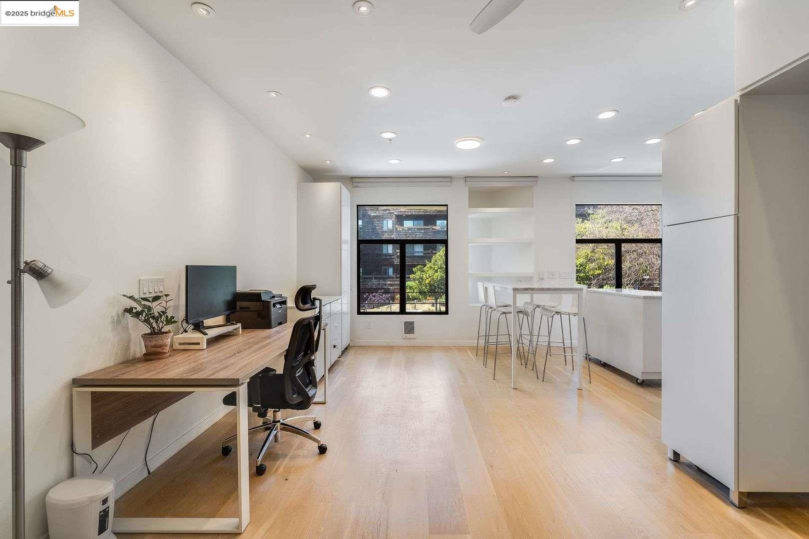 Detail Gallery Image 11 of 25 For 1849 Shattuck Ave #201,  Berkeley,  CA 94709 - 1 Beds | 1 Baths