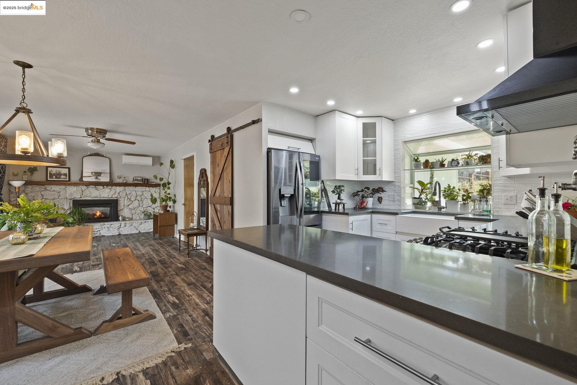 Detail Gallery Image 9 of 28 For 20780 Willow Springs Dr, Soulsbyville,  CA 95372 - 4 Beds | 2 Baths