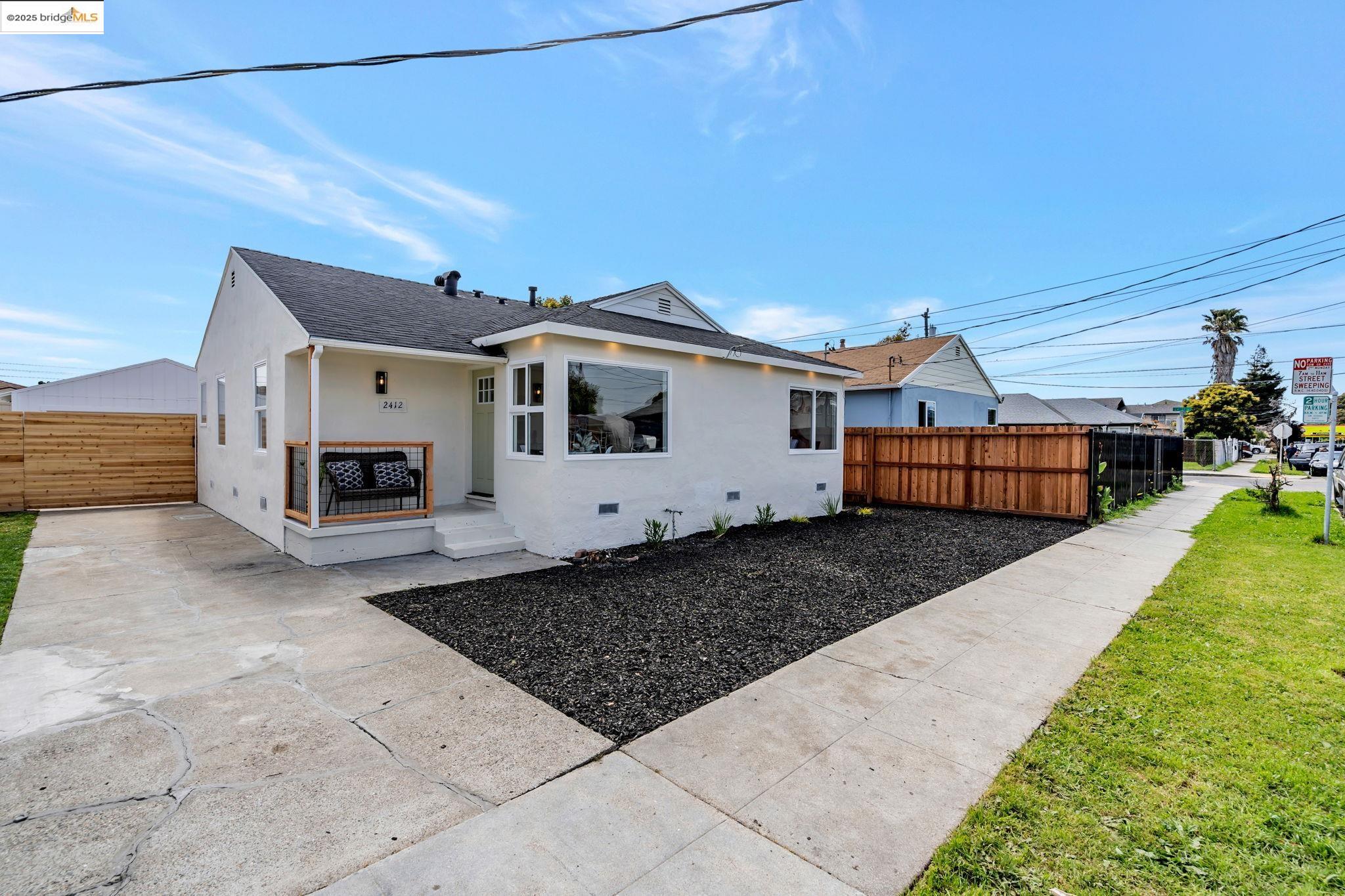 Detail Gallery Image 1 of 1 For 2412 Maricopa Ave, Richmond,  CA 94804 - 3 Beds | 2 Baths