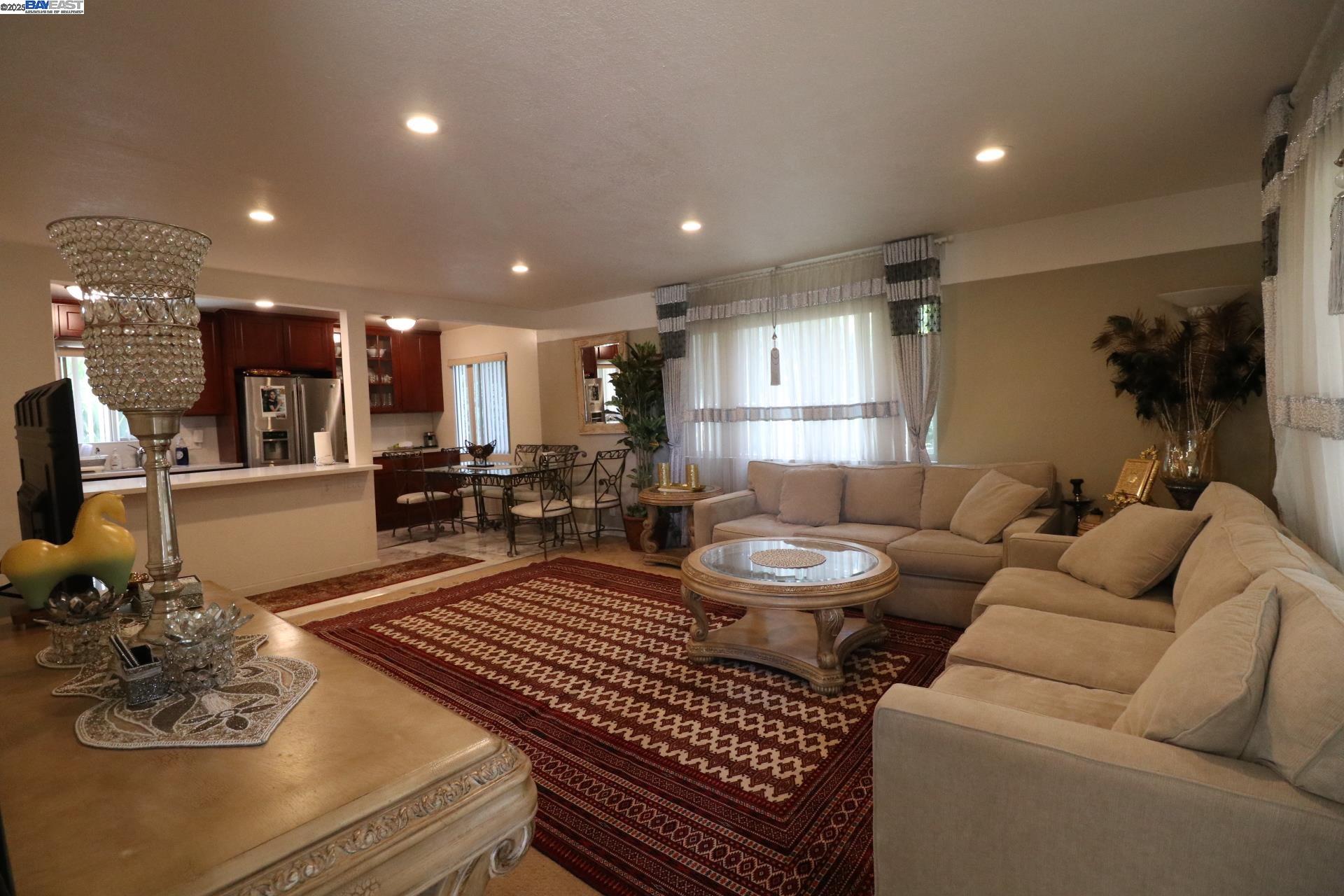 Detail Gallery Image 3 of 43 For 812 Island Drive, Alameda,  CA 94502 - – Beds | – Baths