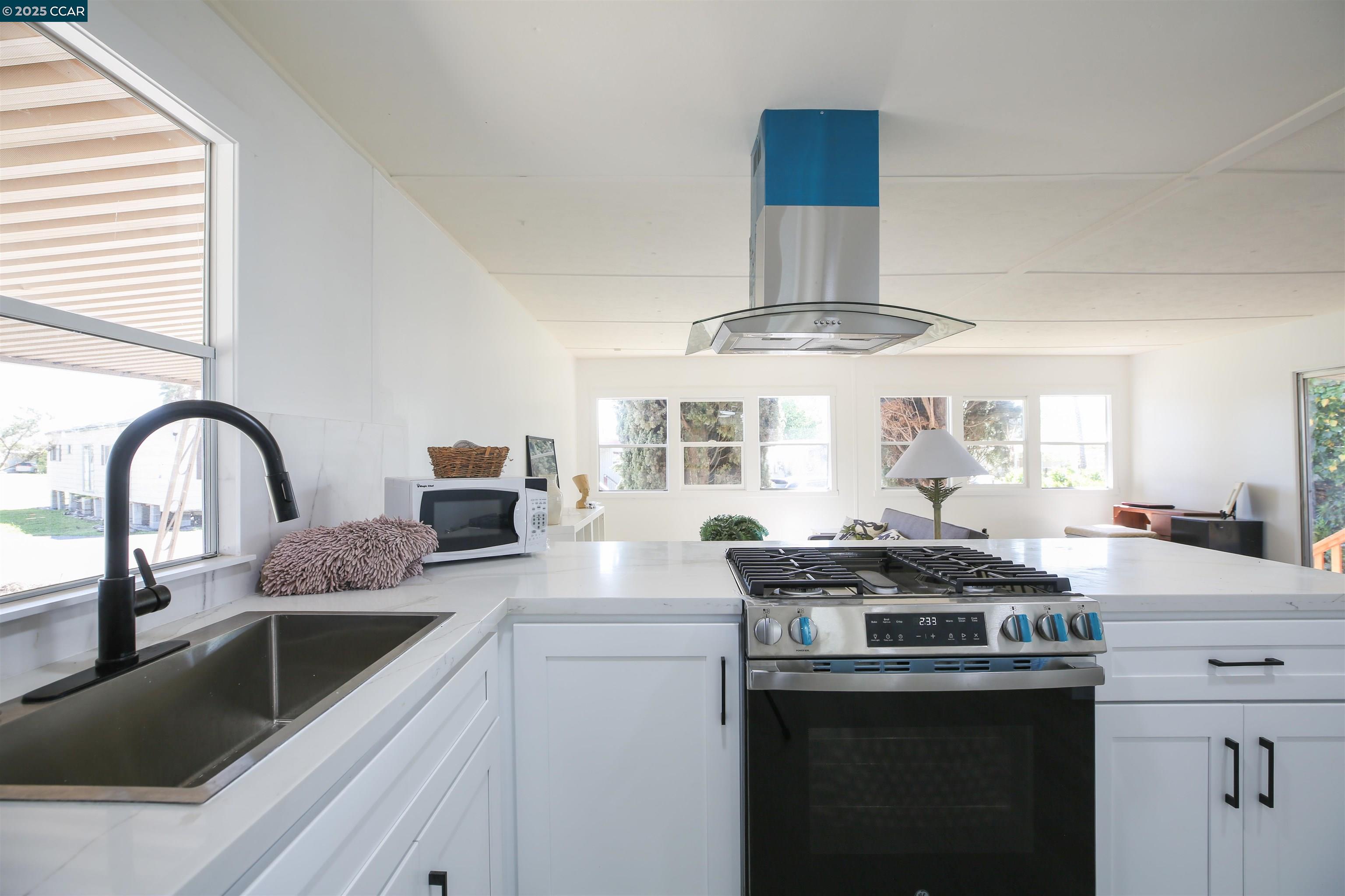 Detail Gallery Image 13 of 32 For 3505 Gateway Rd 12e,  Bethel Island,  CA 94511 - 2 Beds | 2 Baths