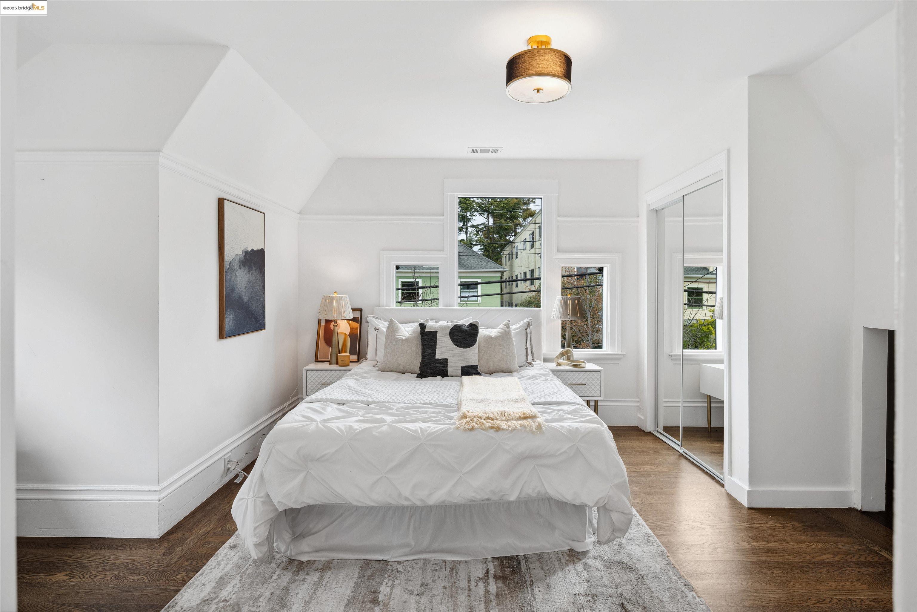 property-img