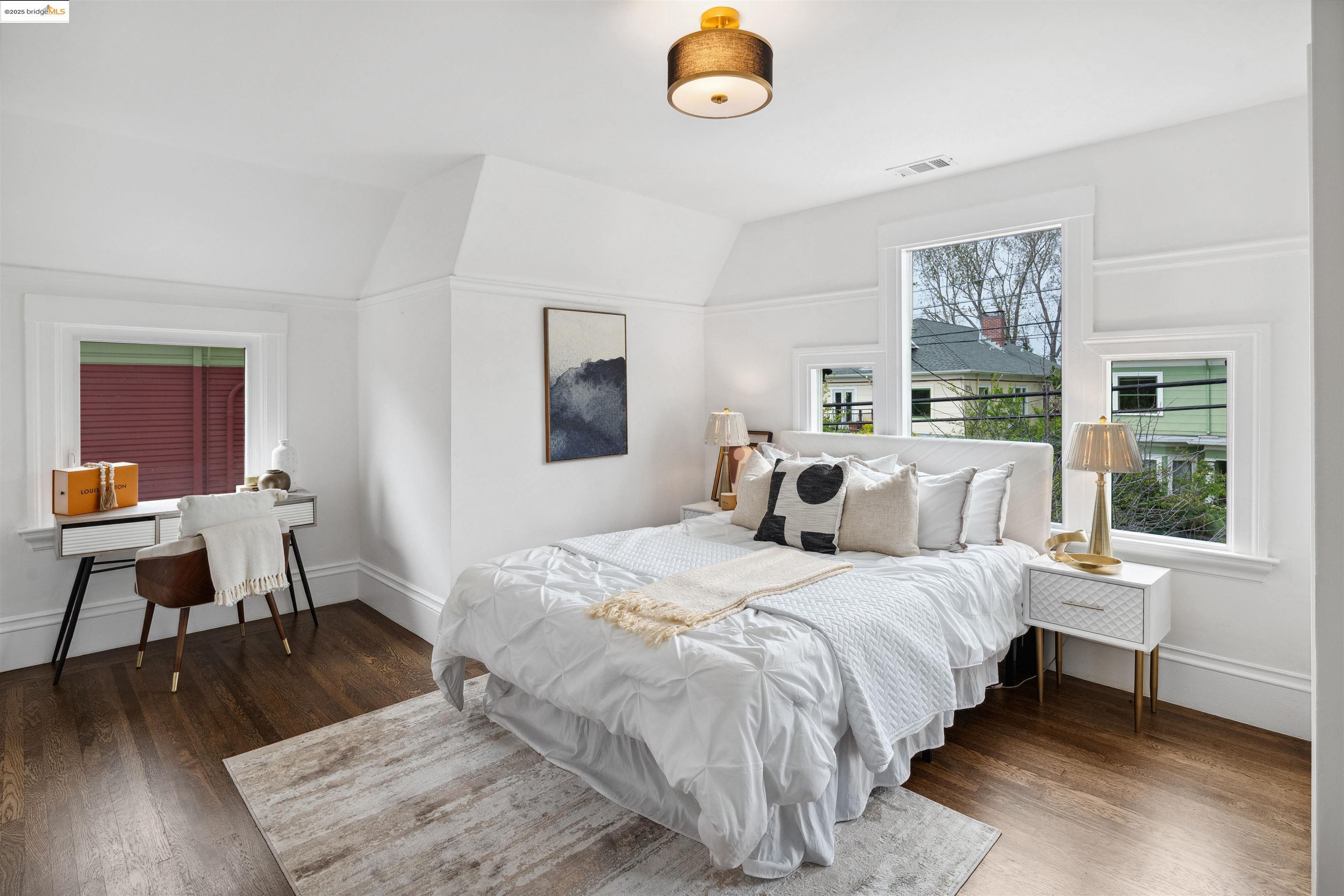 property-img