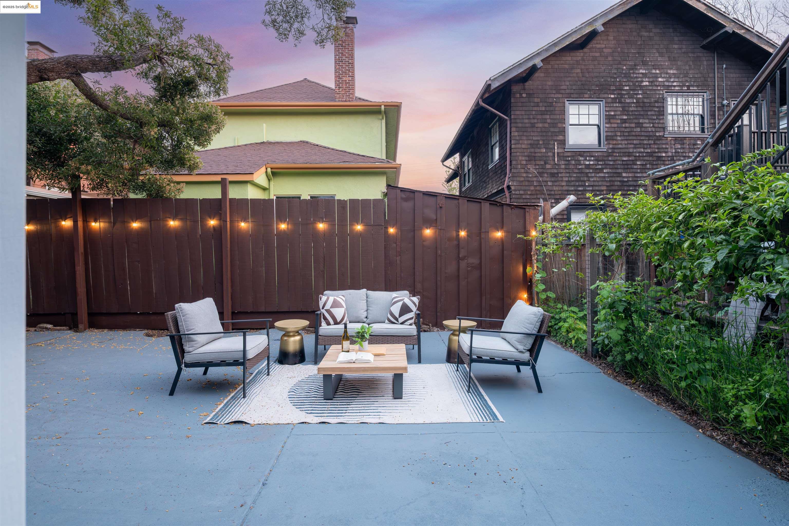 property-img