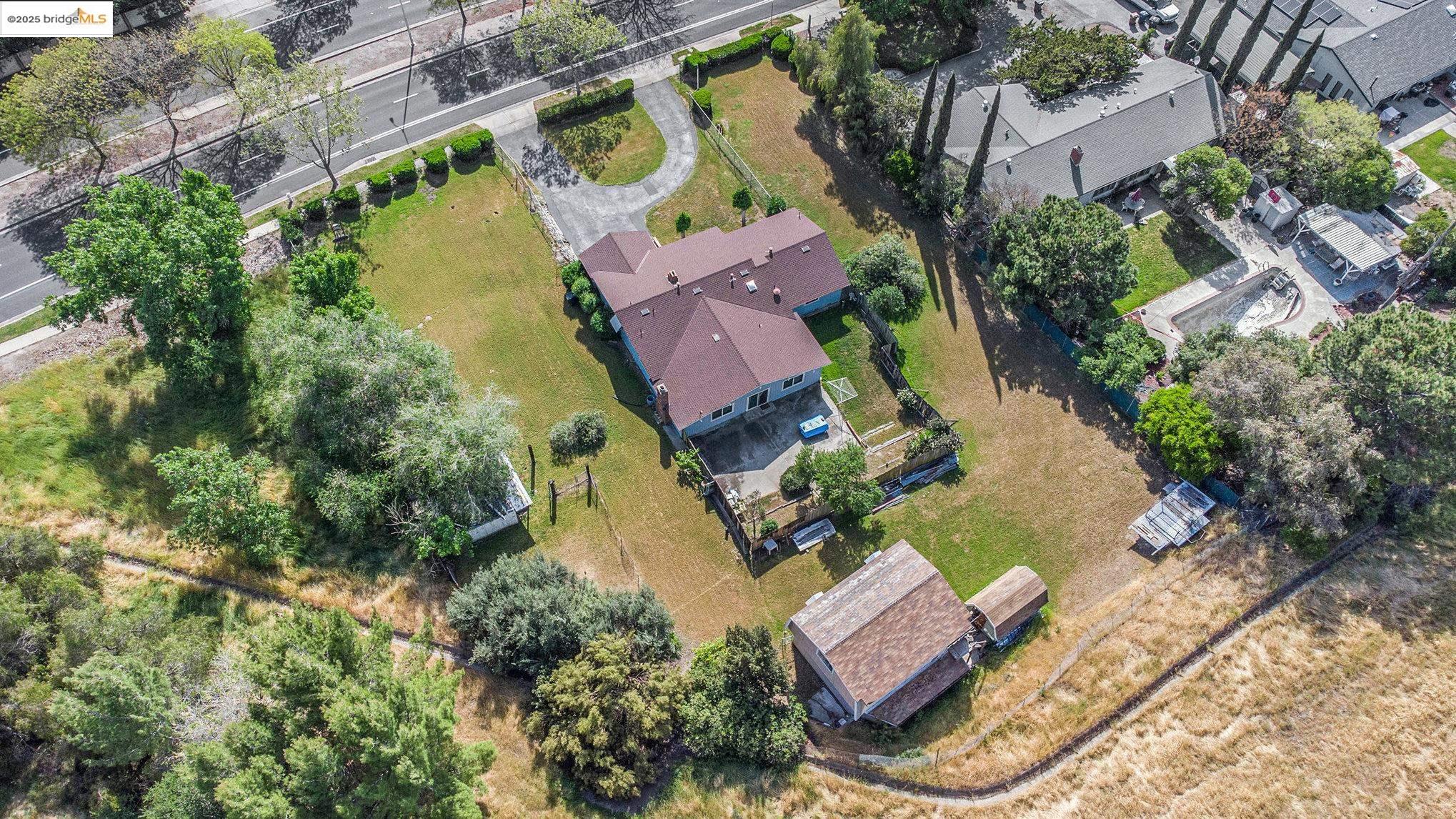 Detail Gallery Image 1 of 1 For 3527 Hillcrest Ave, Antioch,  CA 94531 - 4 Beds | 2 Baths