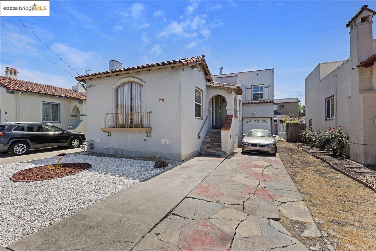 1576 76Th Ave, Oakland, California 94621, 2 Bedrooms Bedrooms, 6 Rooms Rooms,1 BathroomBathrooms,Residential,For Sale,1576 76Th Ave,41093560