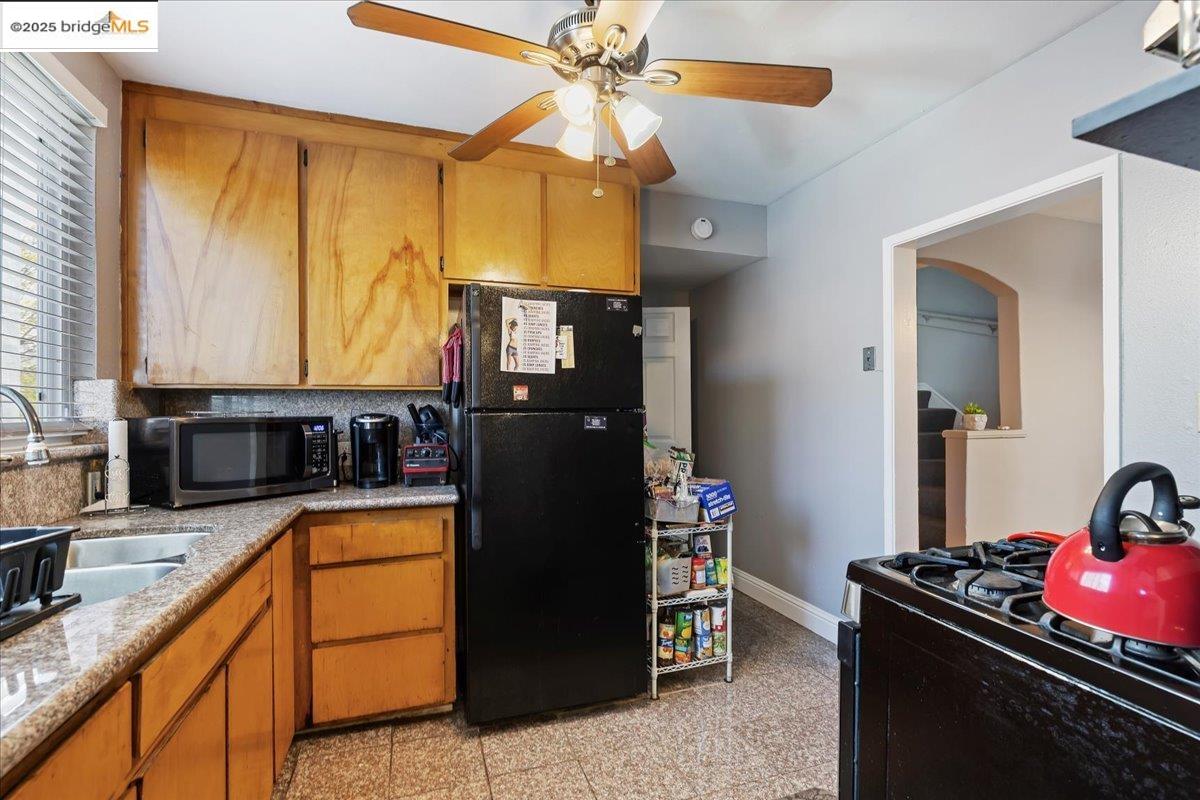1576 76Th Ave, Oakland, California 94621, 2 Bedrooms Bedrooms, 6 Rooms Rooms,1 BathroomBathrooms,Residential,For Sale,1576 76Th Ave,41093560
